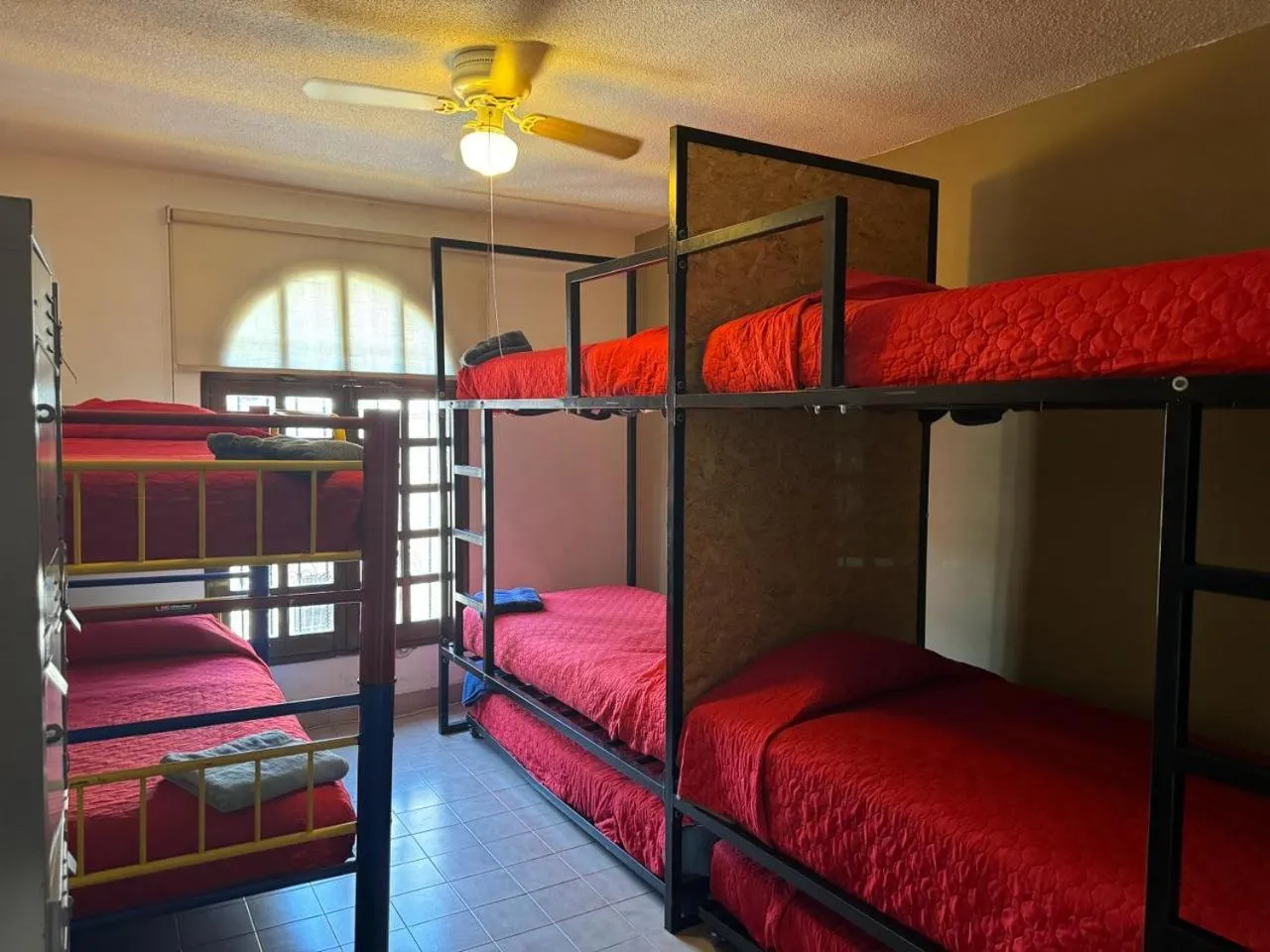 bunk bed, Bed in Casona Luciérnaga-Casa de Huéspedes para Grupos