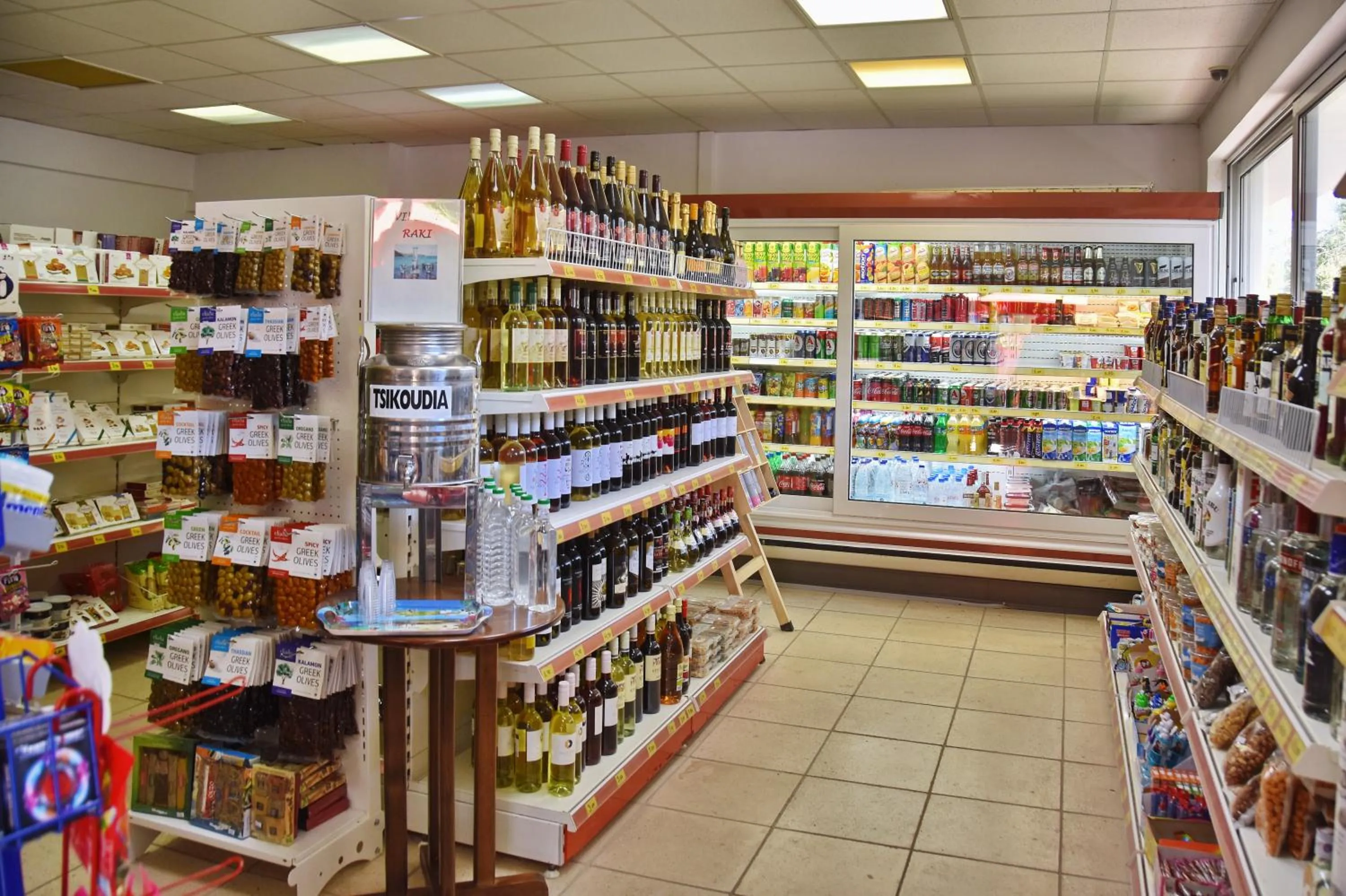 On-site shops in Lyda Hotel