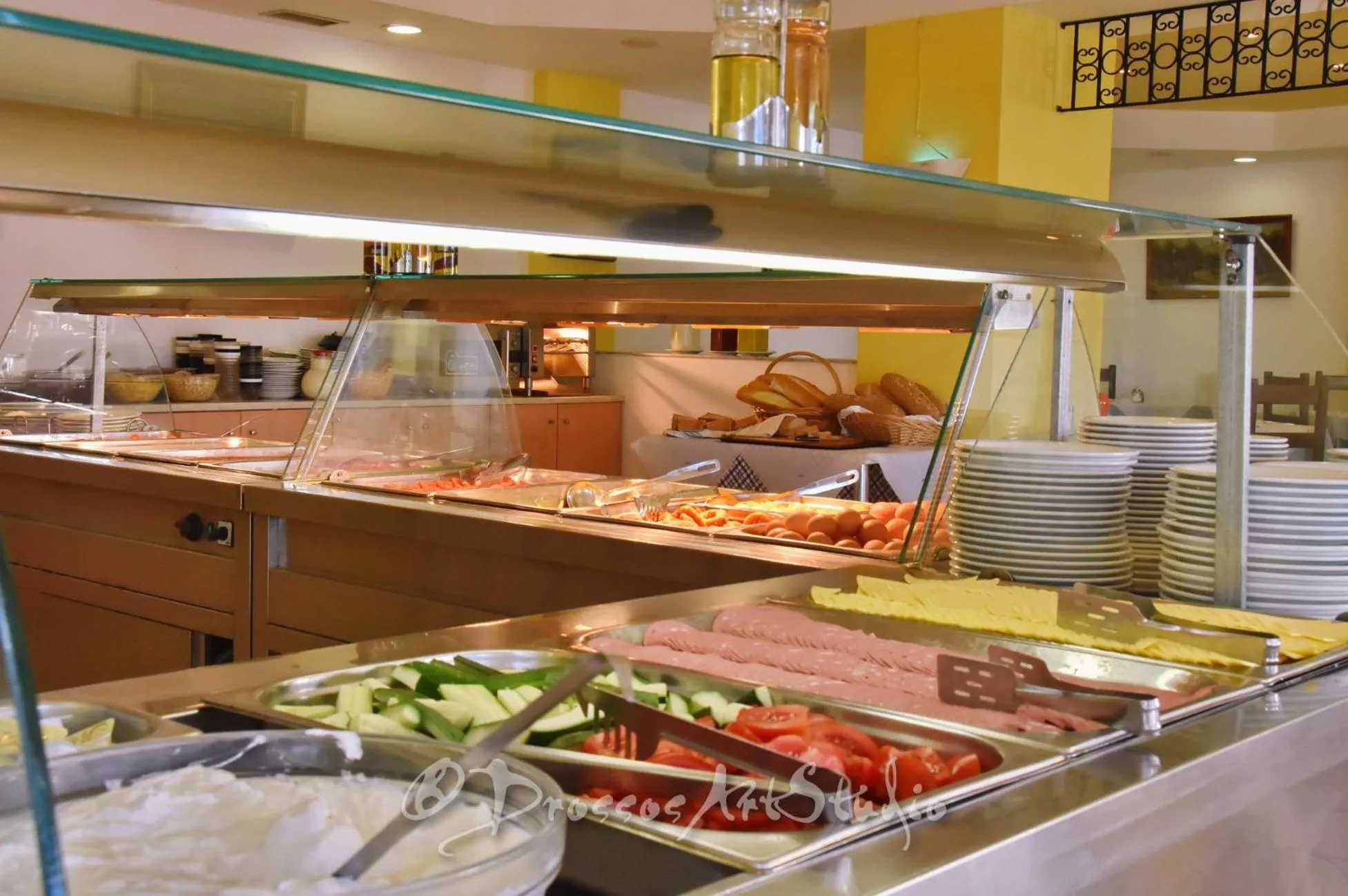 Buffet breakfast in Lyda Hotel