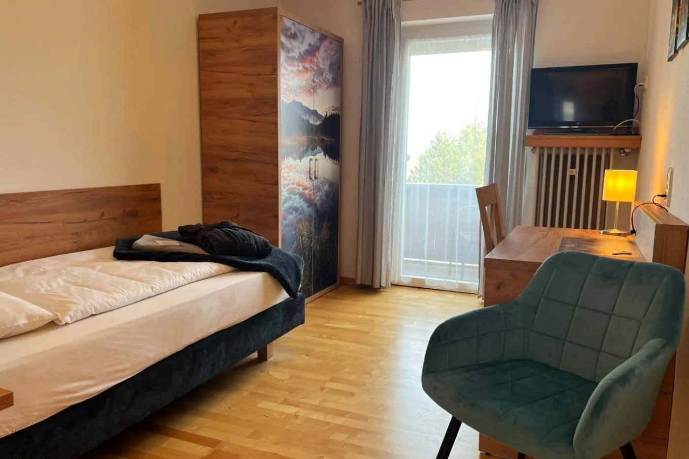 Photo of the whole room, Bed in Wellnesshotel Waldruh