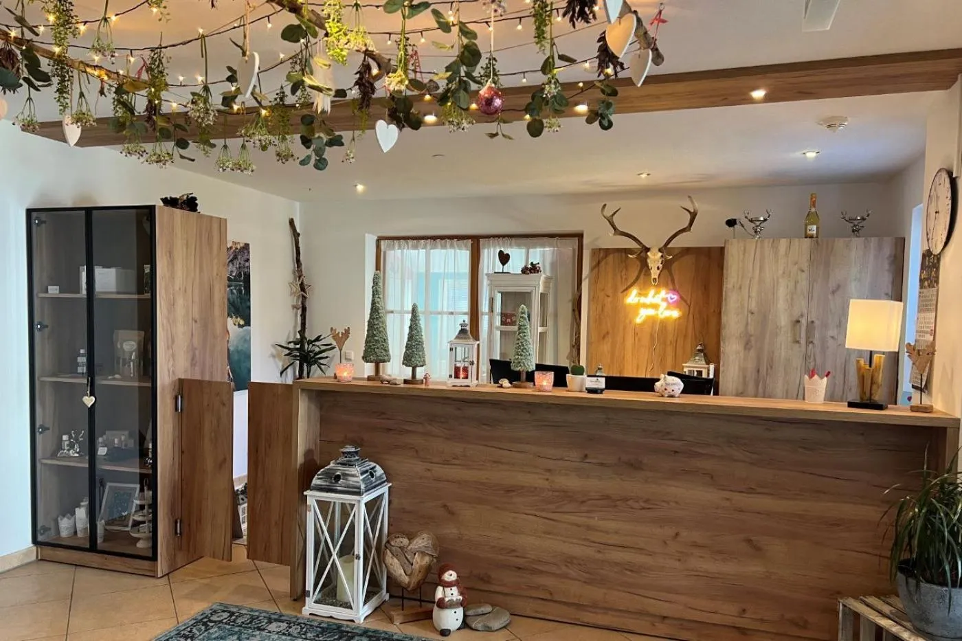 Lobby or reception in Wellnesshotel Waldruh