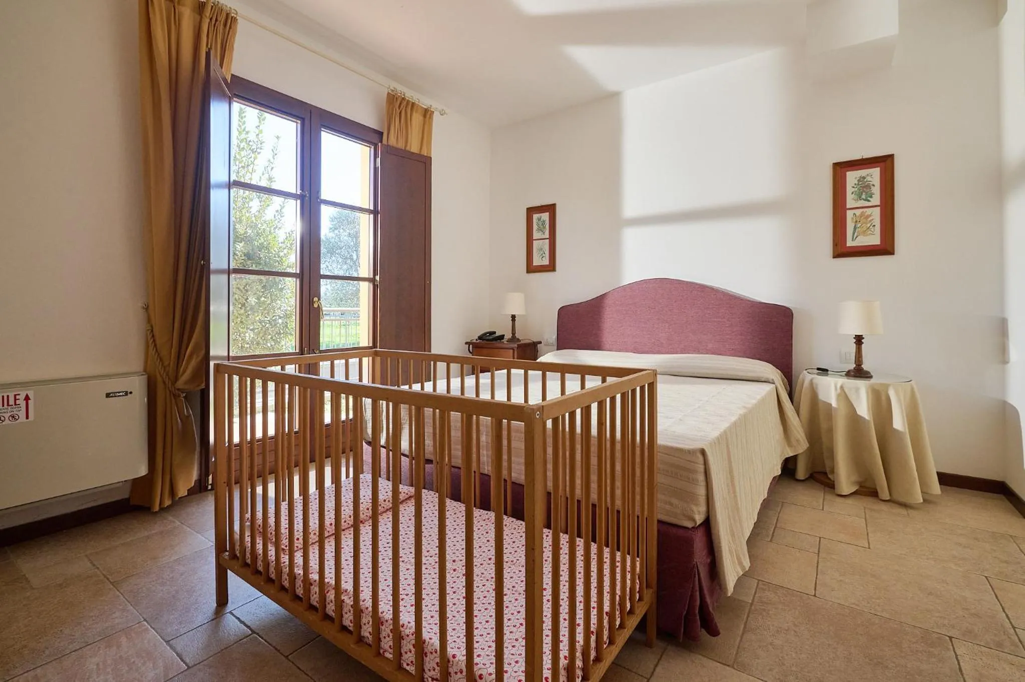 Bed in Poggio all'Agnello Sport & Family Holidays