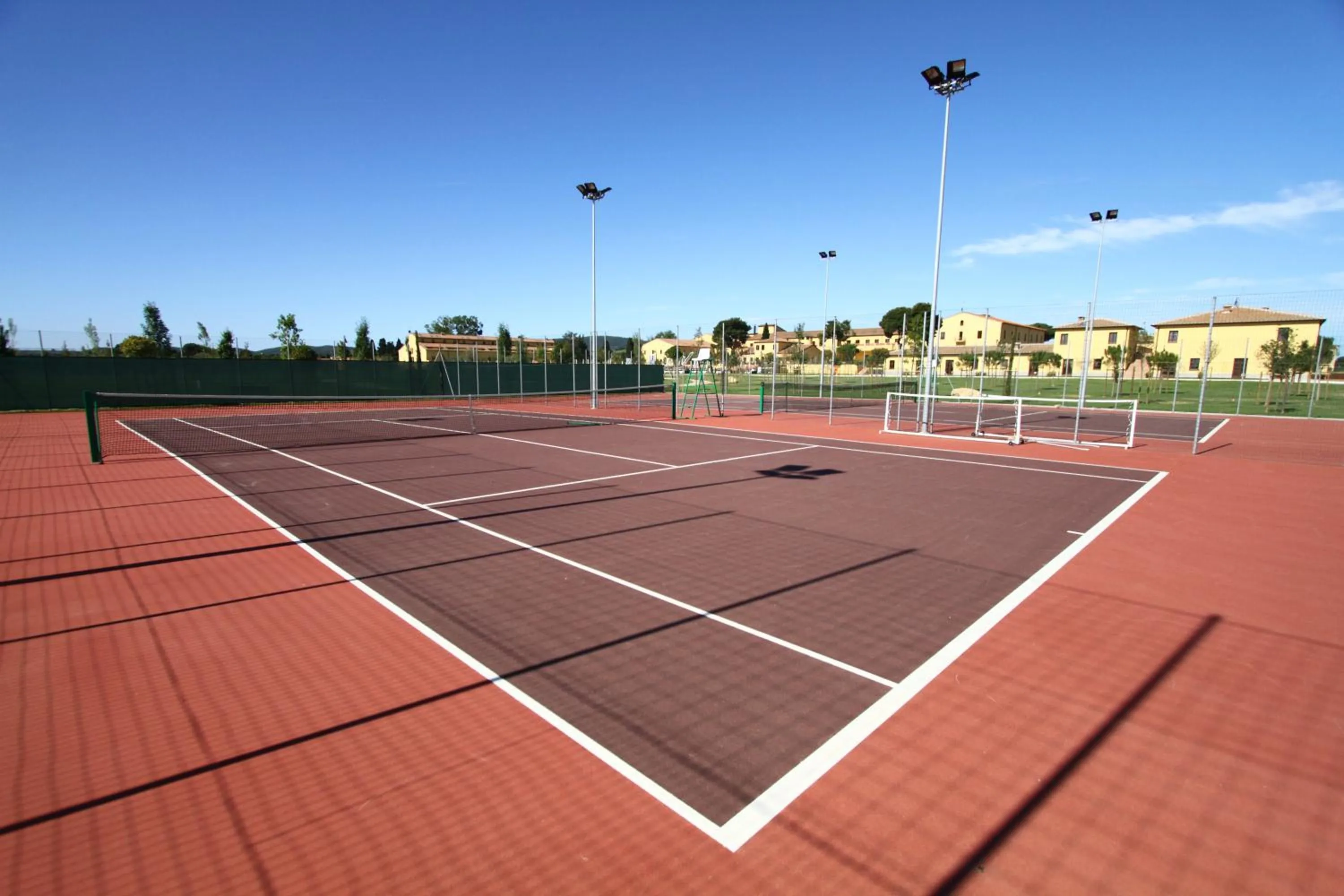 Tennis court in Poggio all'Agnello Sport & Family Holidays