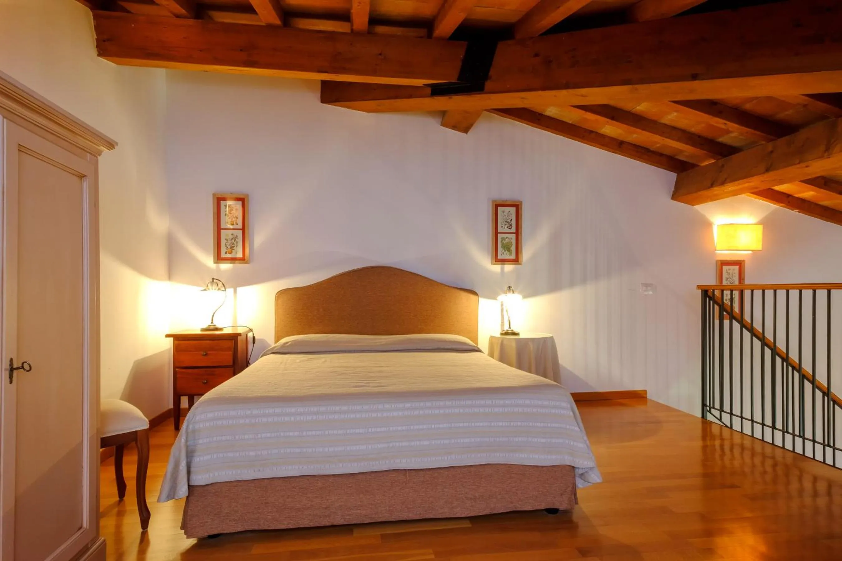 Bed in Poggio all'Agnello Sport & Family Holidays
