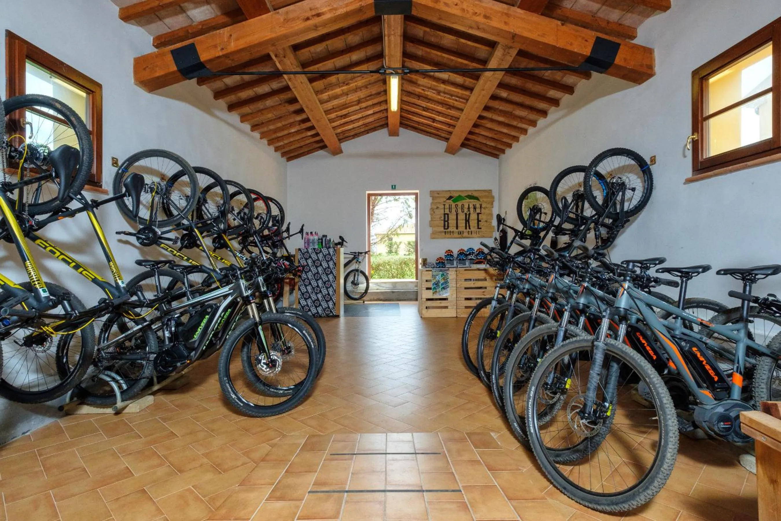 Cycling in Poggio all'Agnello Sport & Family Holidays