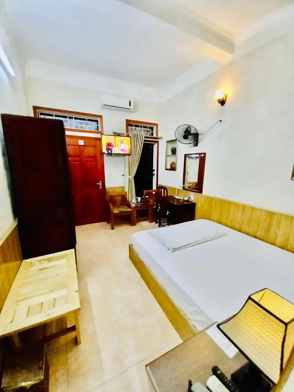 Standard King Room - single occupancy in Hoang Giang Homestay Standard King Room - single occupancy in Hoang Giang Homestay