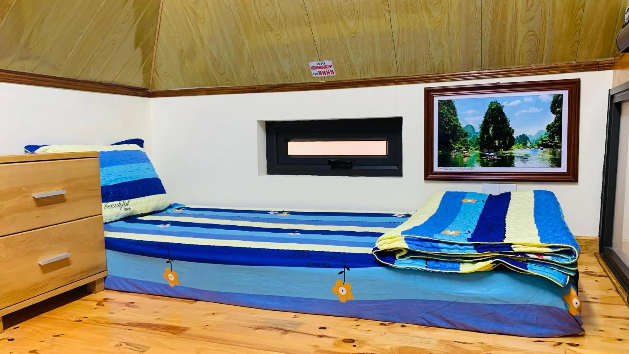 Bed in Hoang Giang Homestay
