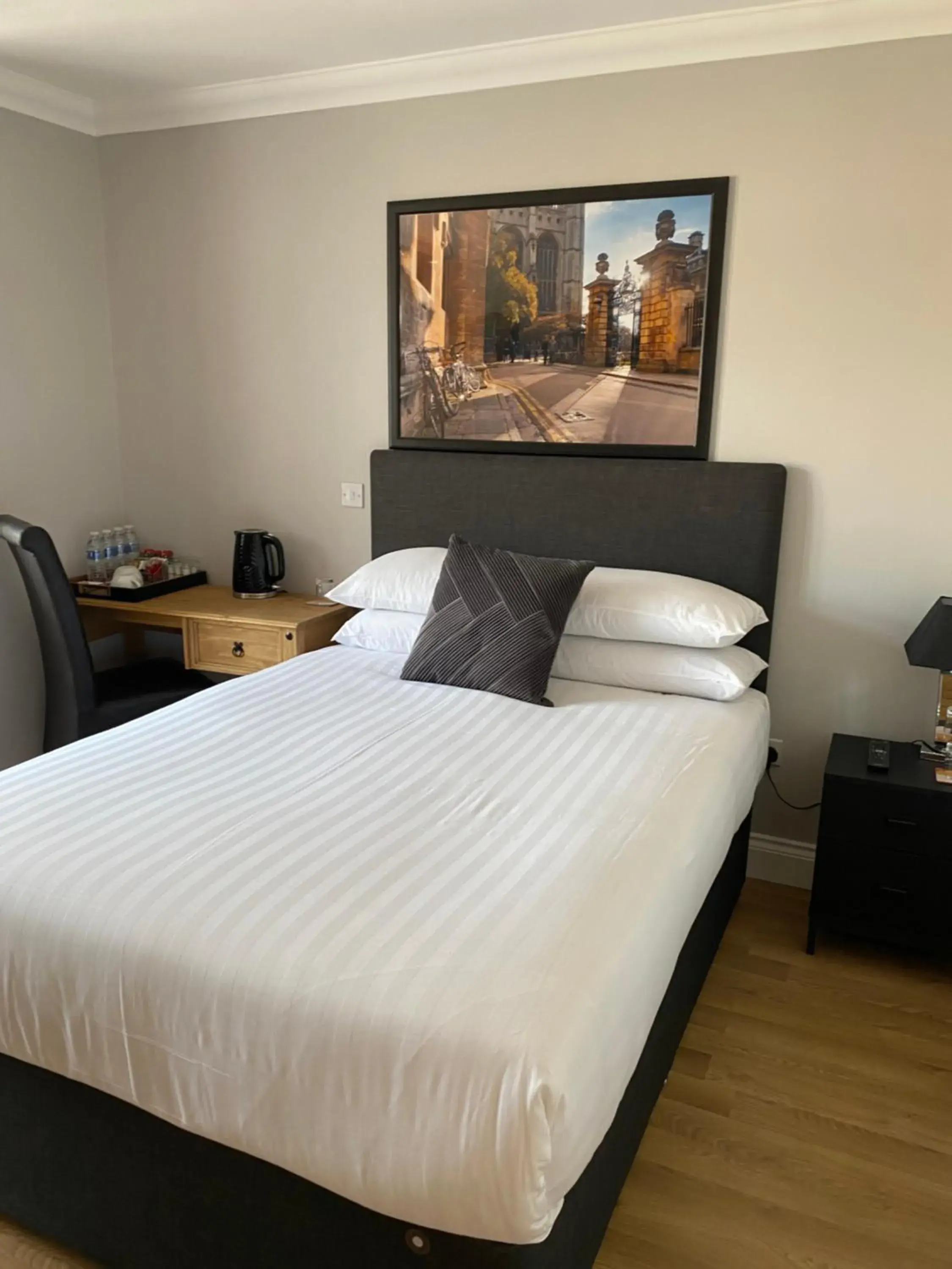 Double Room in Autumn House Double Room in Autumn House