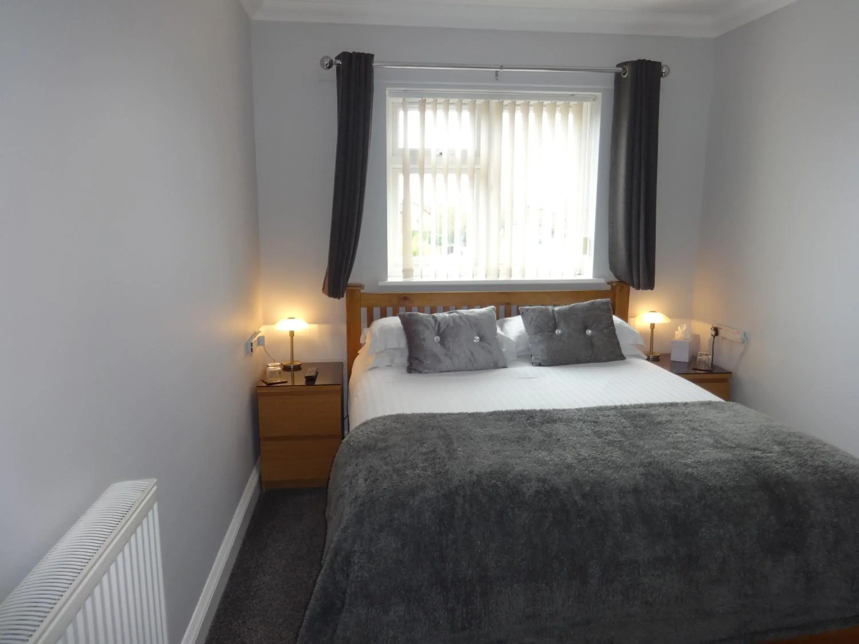 King Room with Garden View - single occupancy in Autumn House King Room with Garden View - single occupancy in Autumn House