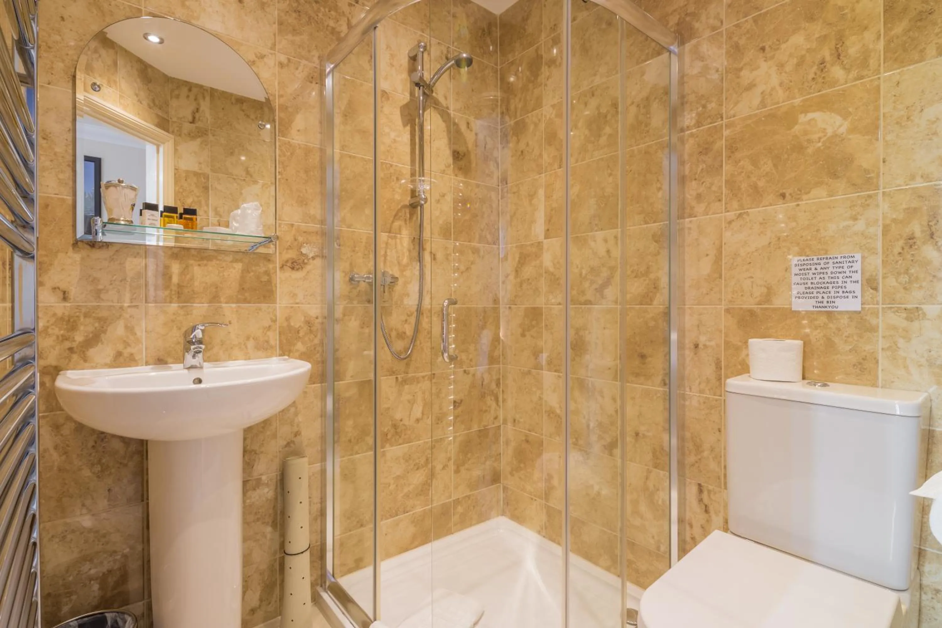 Bathroom in Autumn House