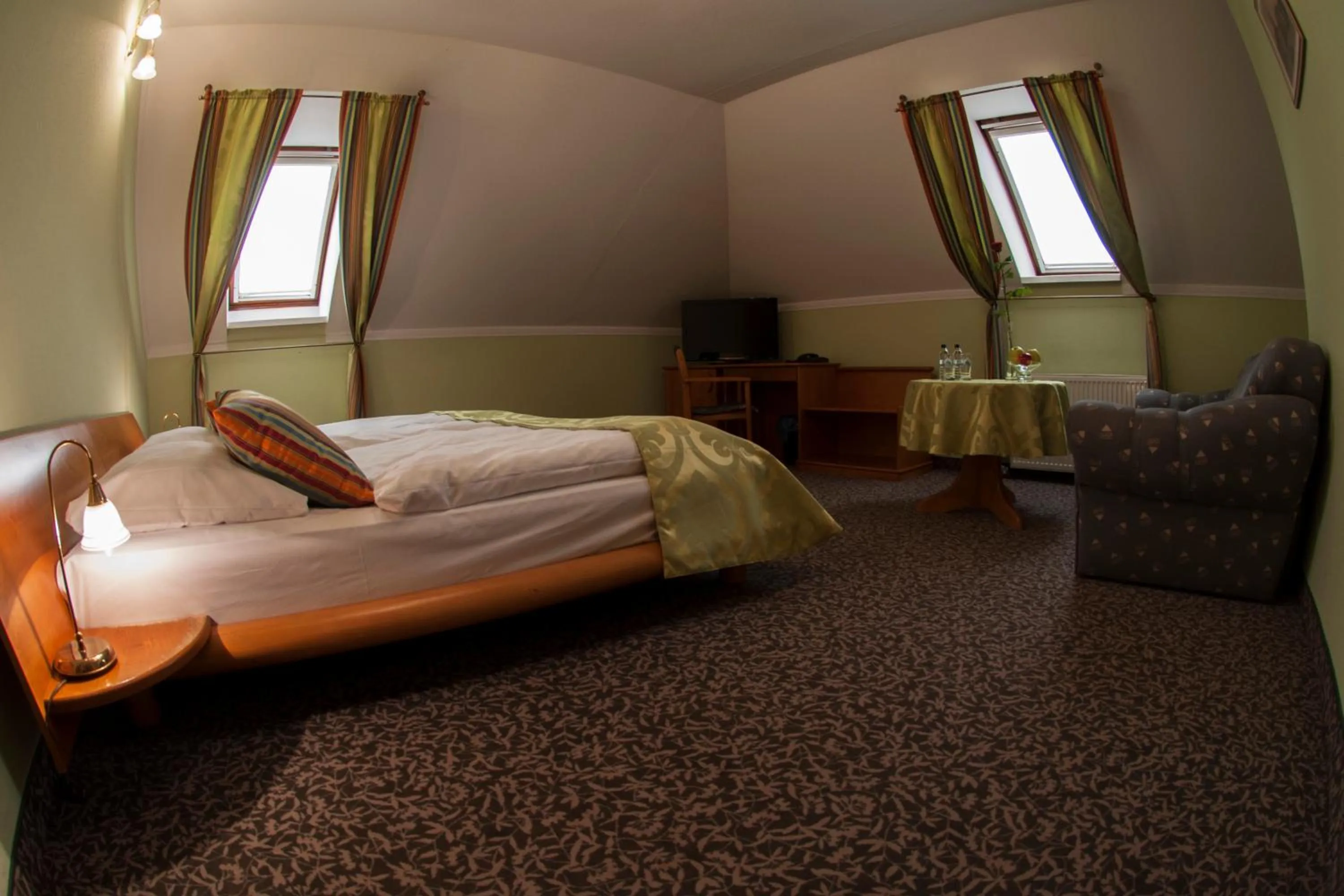 Photo of the whole room, Bed in Hotel Olesno