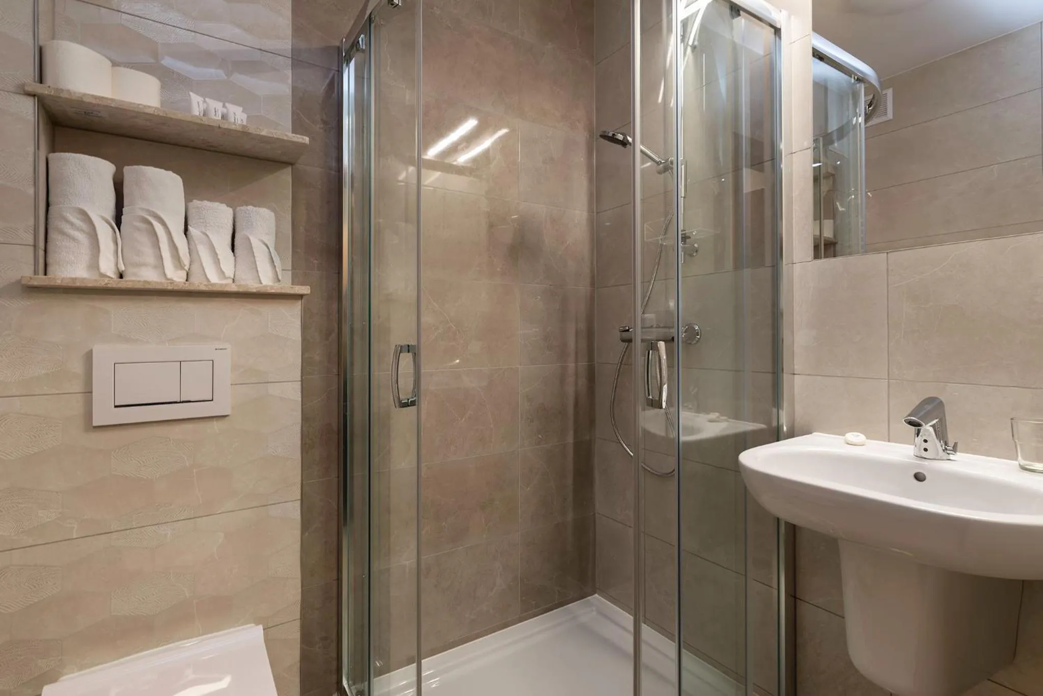 Bathroom in Hotel Olesno