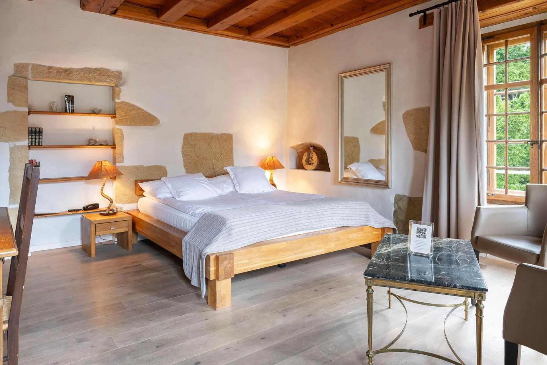 Bed in Hôtel La Maison du Prussien