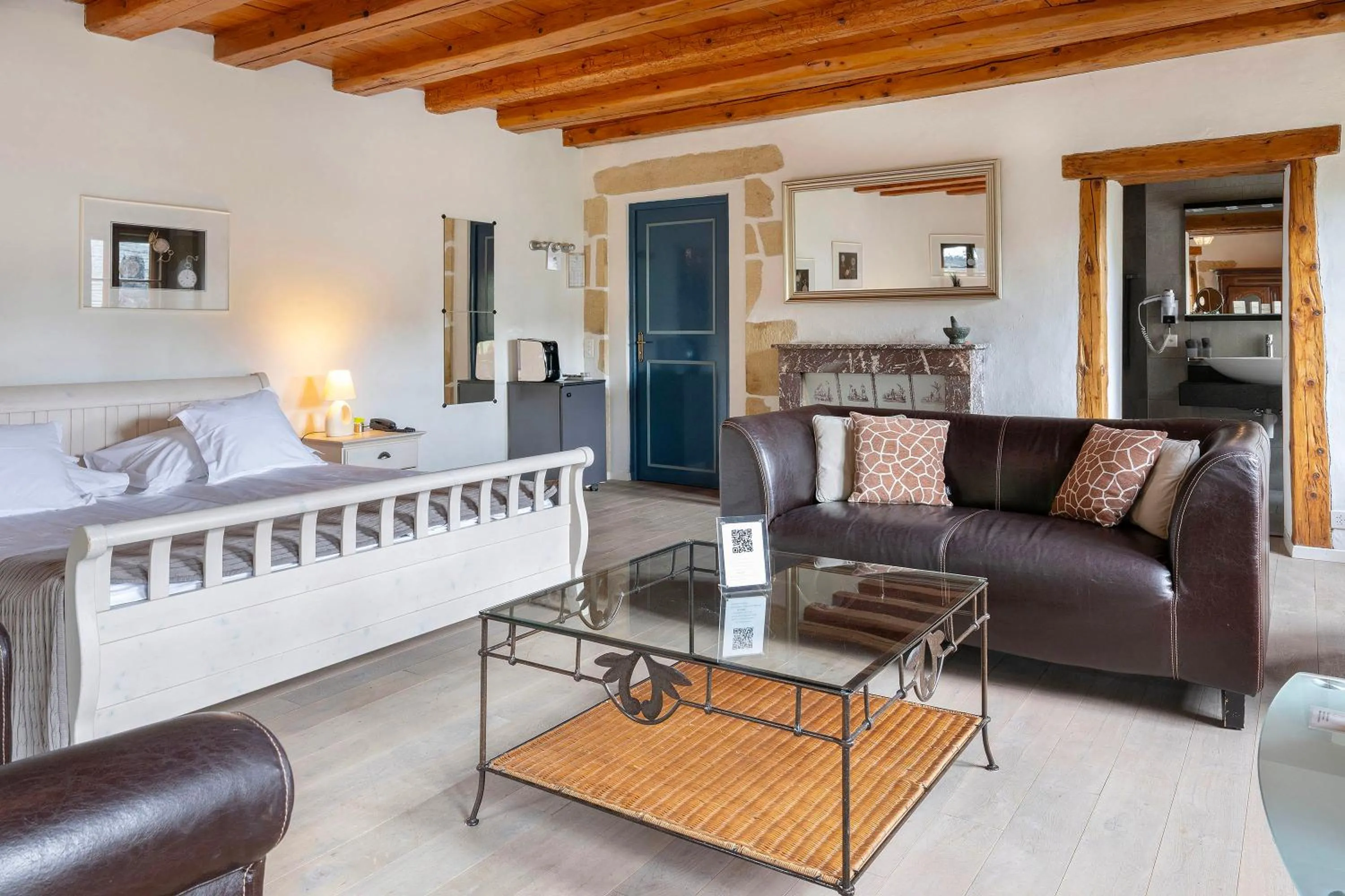 Bed in Hôtel La Maison du Prussien