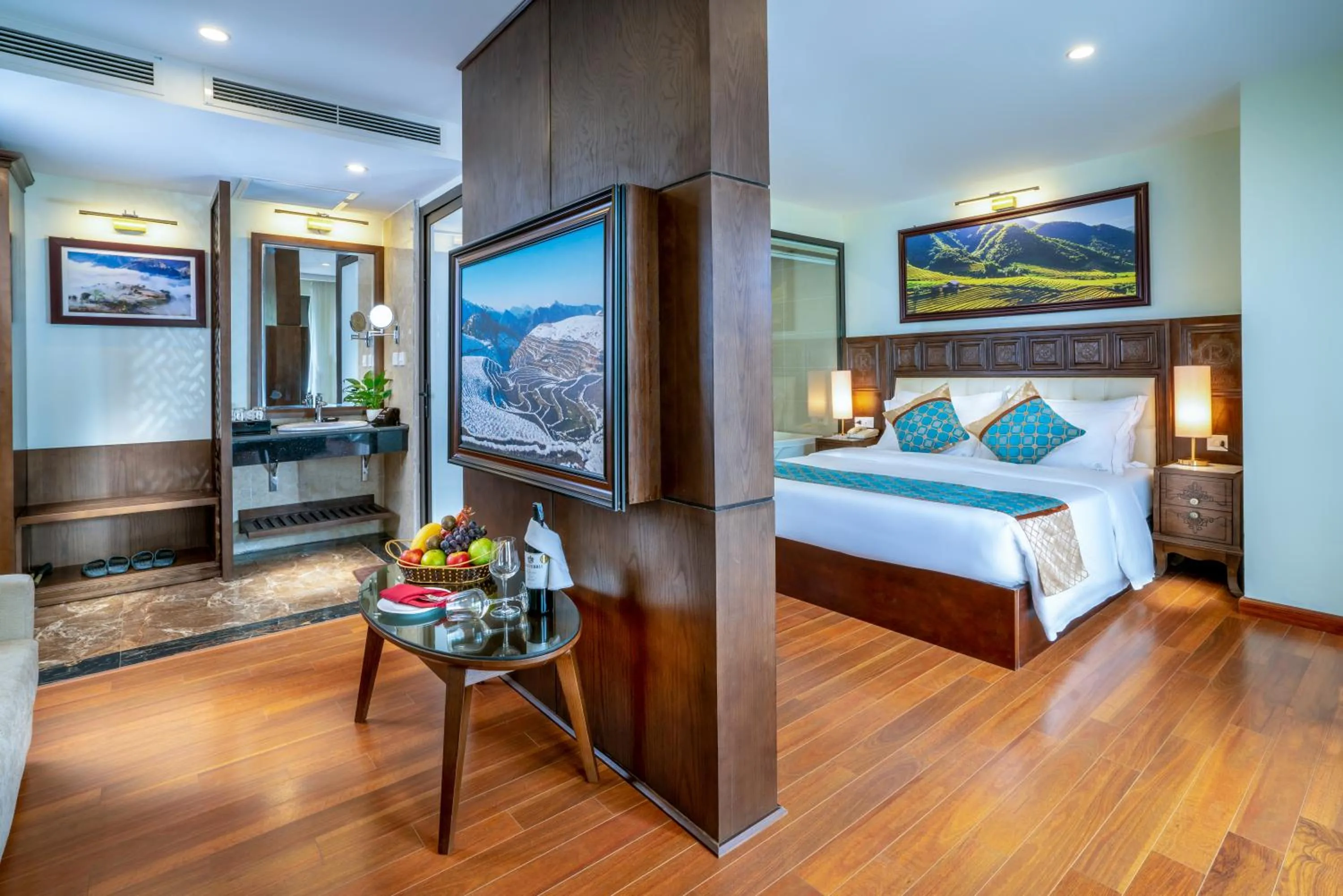 Photo of the whole room, Bed in Sapa Relax Hotel & Spa