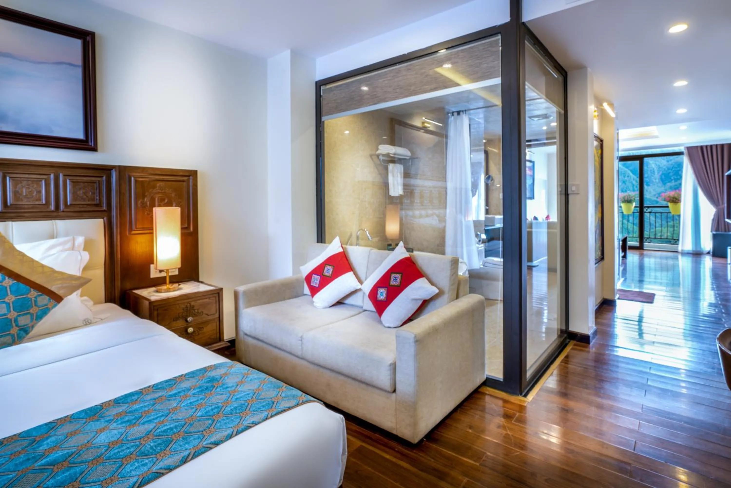 Balcony/Terrace, Bed in Sapa Relax Hotel & Spa