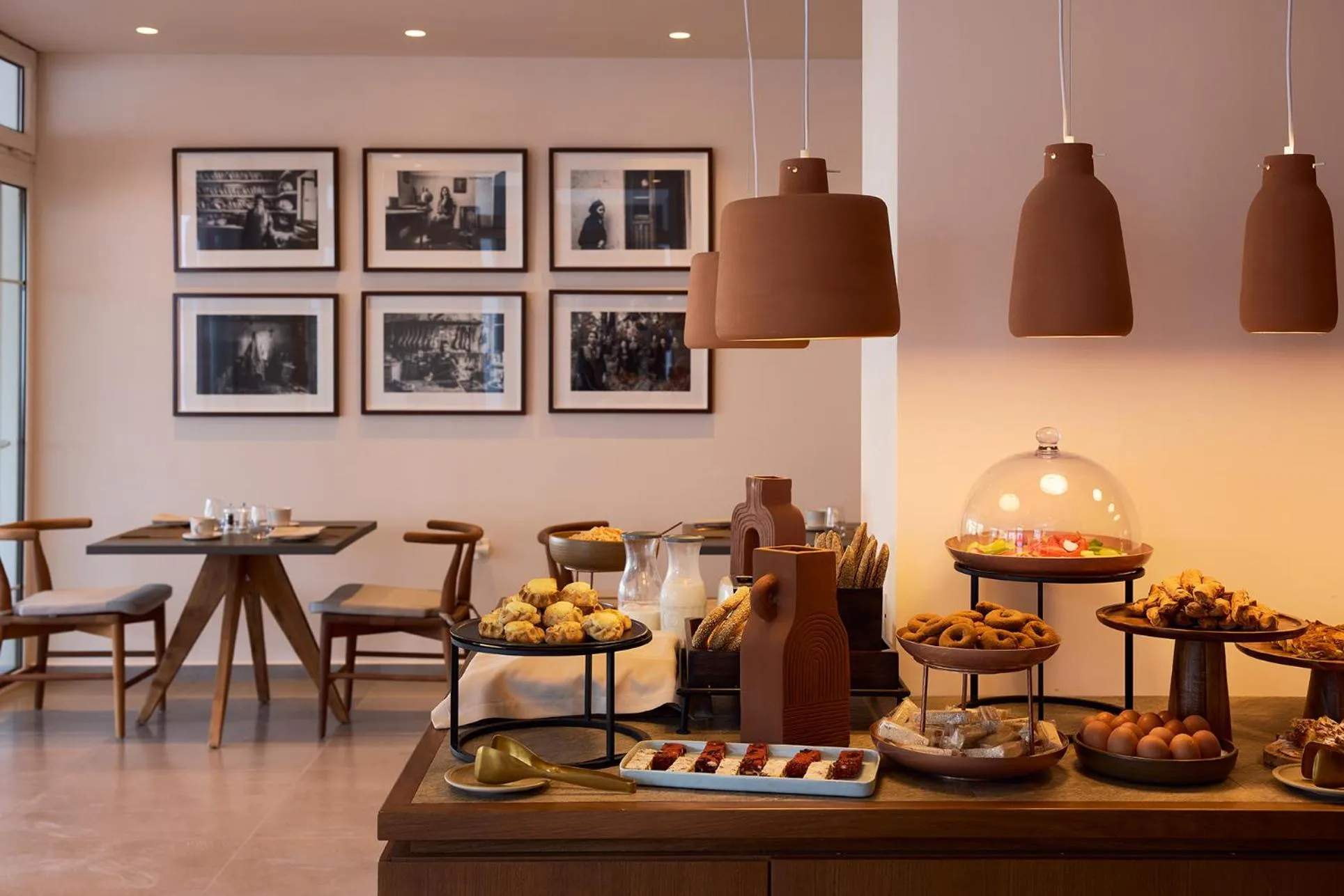 Breakfast in Golden Milos Beach Ηouse by Domotel