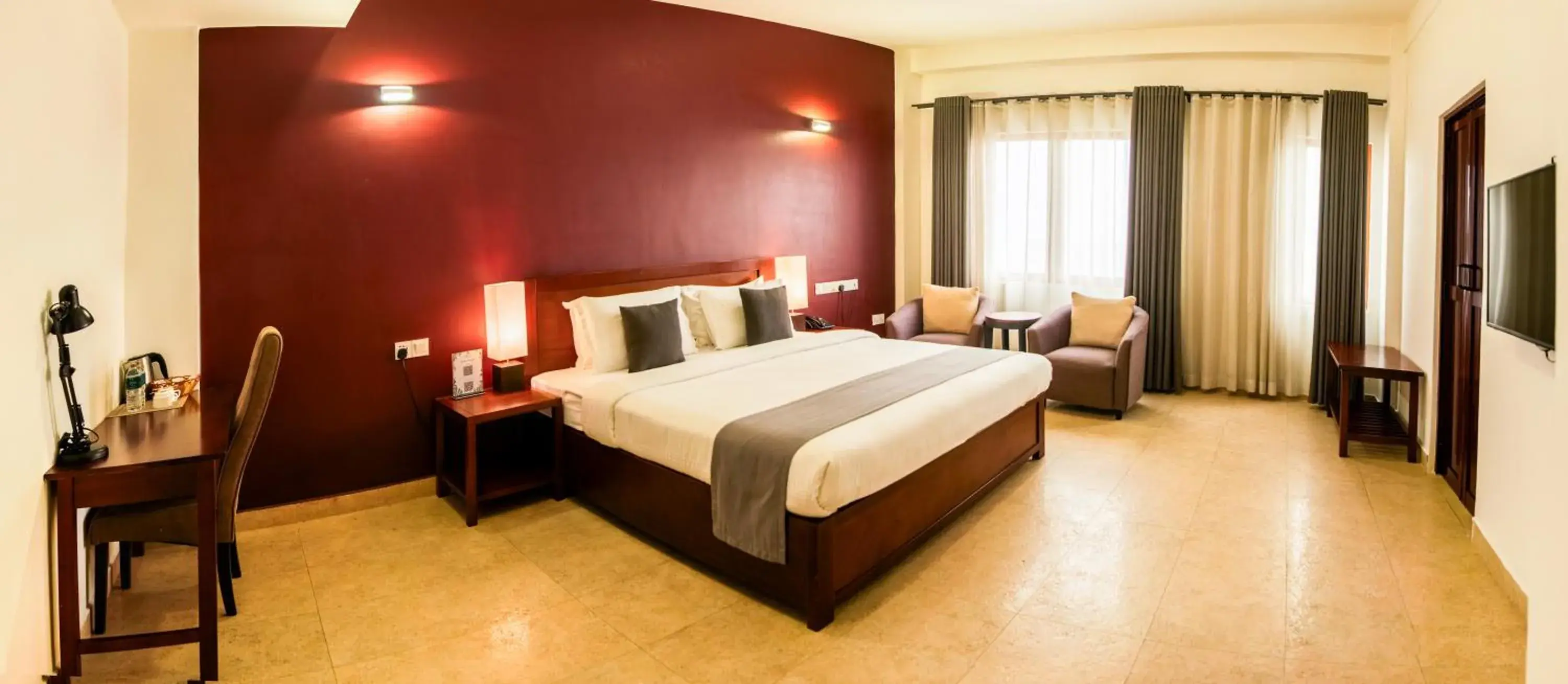 Superior King Room with Ocean View in Morven Hotel Colombo Superior King Room with Ocean View in Morven Hotel Colombo