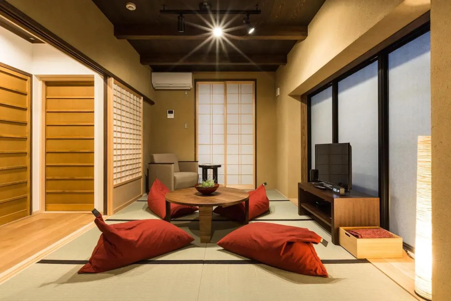 TV and multimedia in No.10 Kyoto House