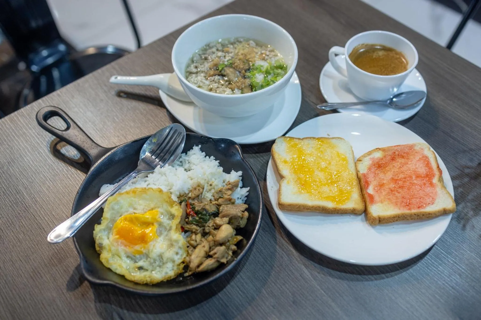 Baansuay Rattanathibet Apartment