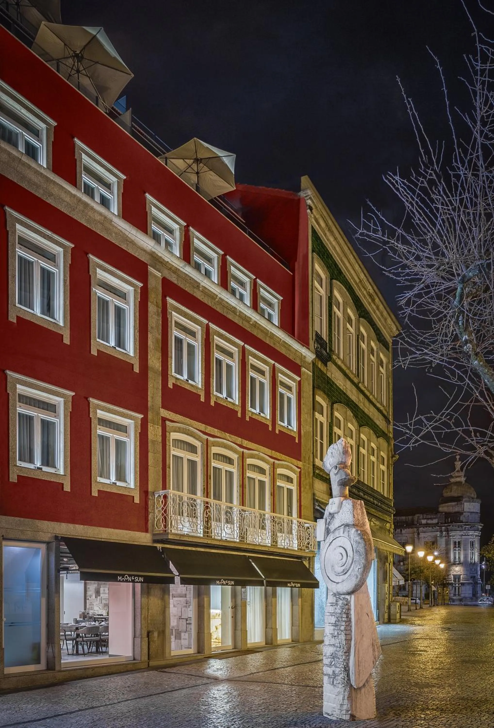 Property building in Hotel Moon & Sun Braga