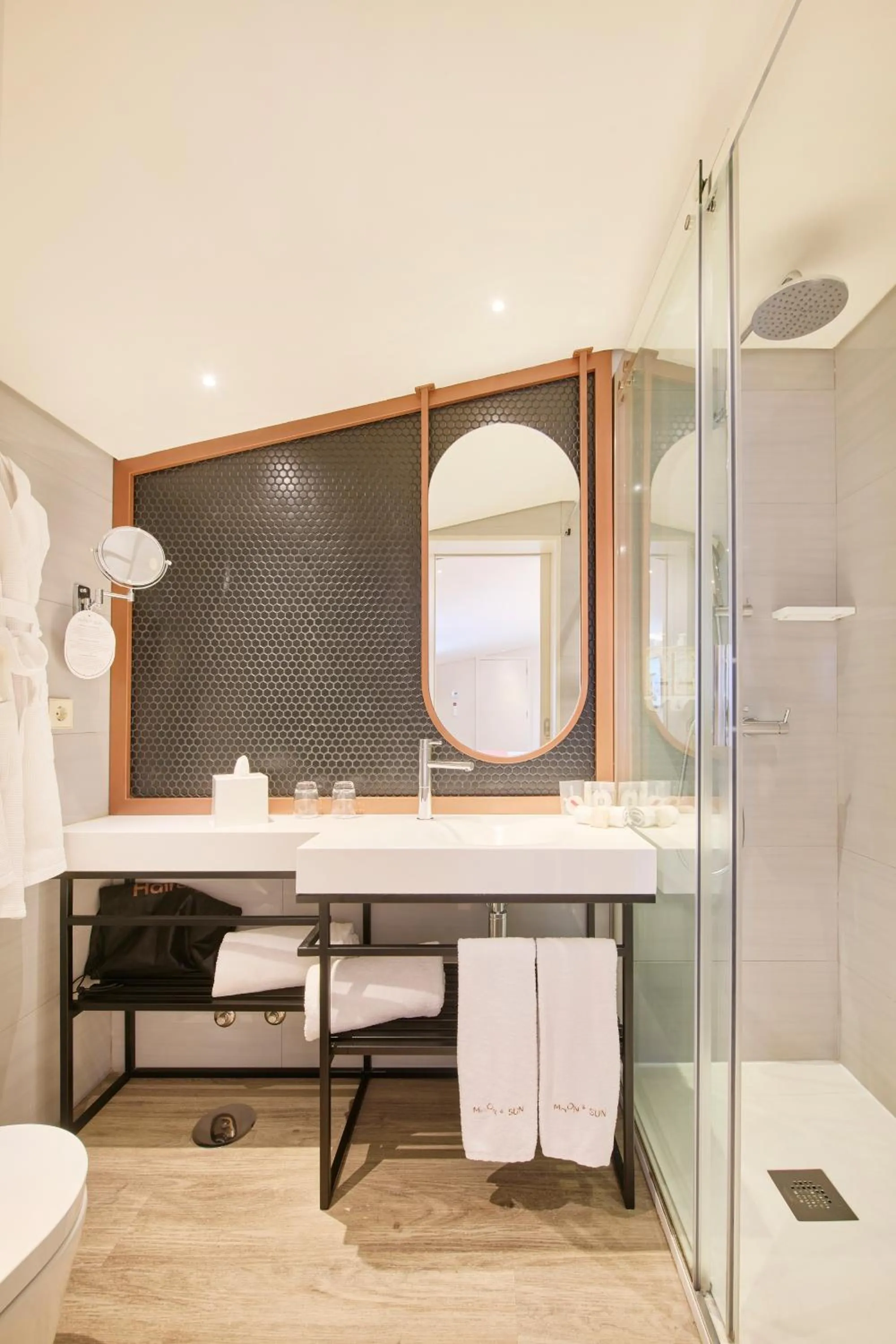 Bed in Hotel Moon & Sun Braga