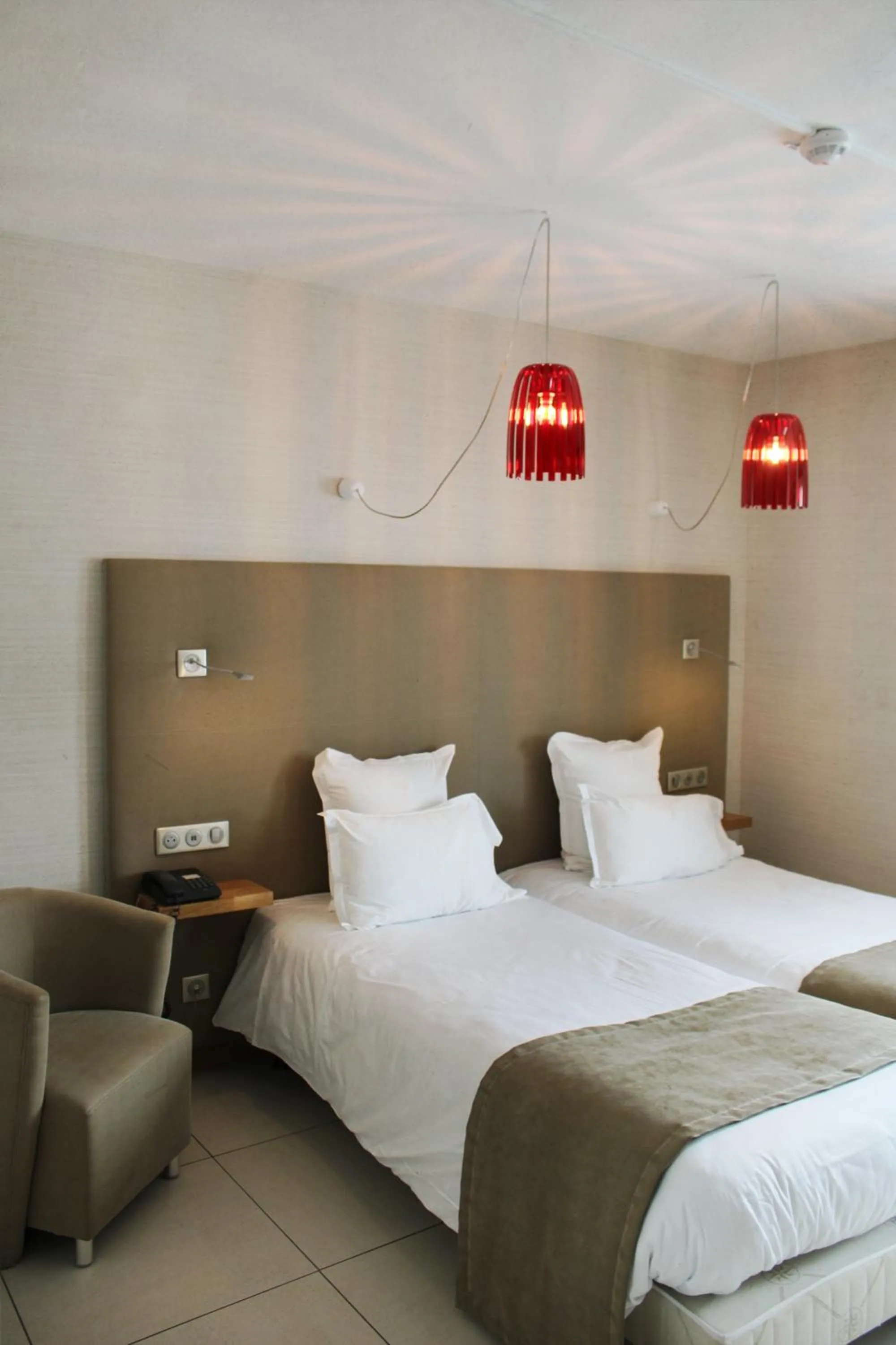 Photo of the whole room in Auberge du Lac, Sure Hotel Collection by Best Western