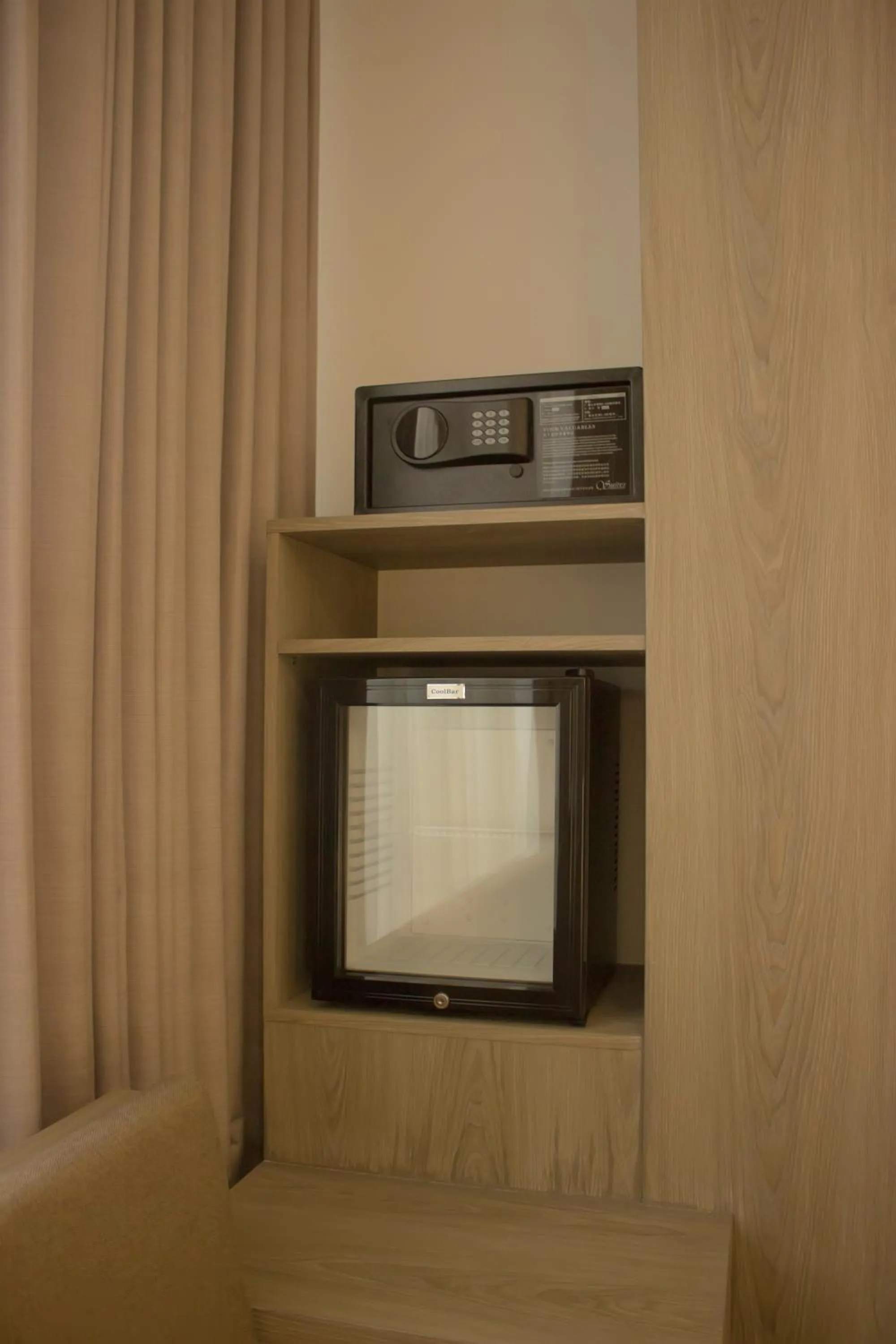 TV and multimedia in Ana Hotel Jakarta