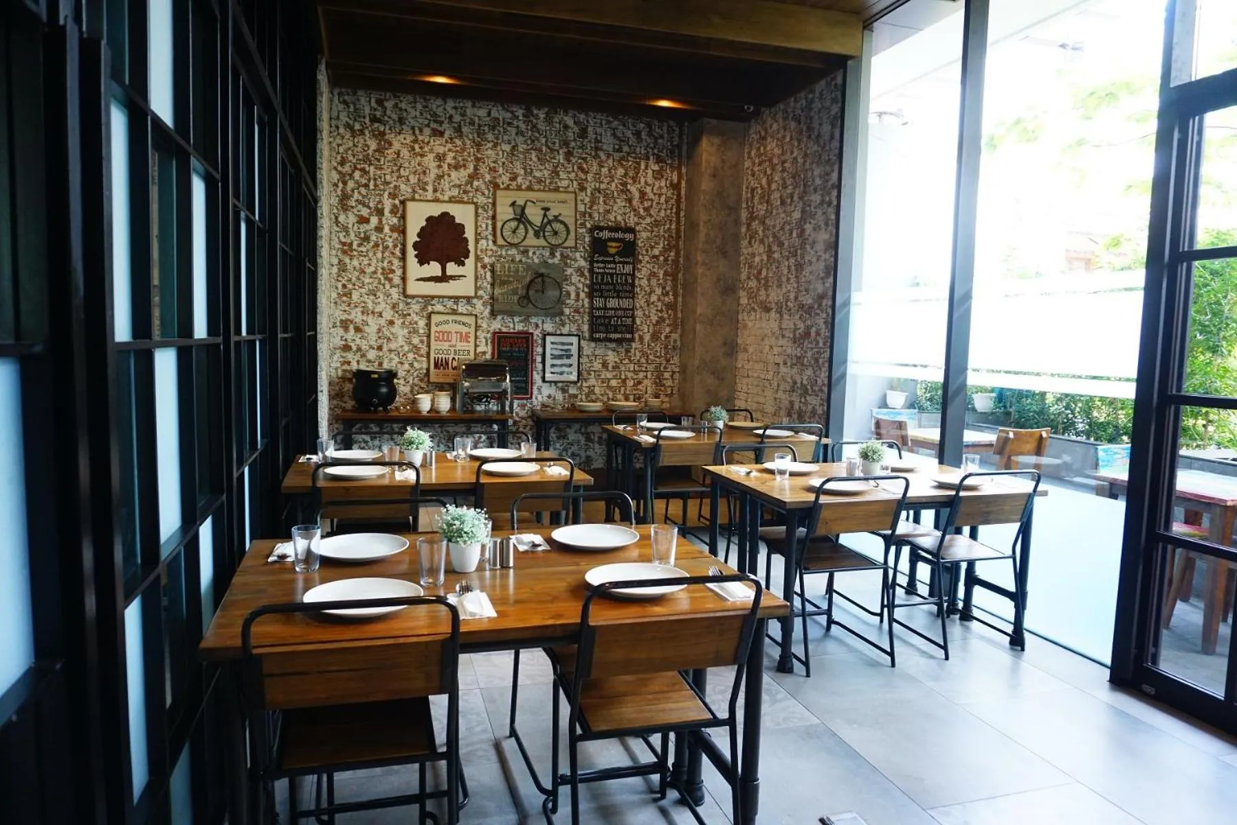 Restaurant/places to eat in Ana Hotel Jakarta