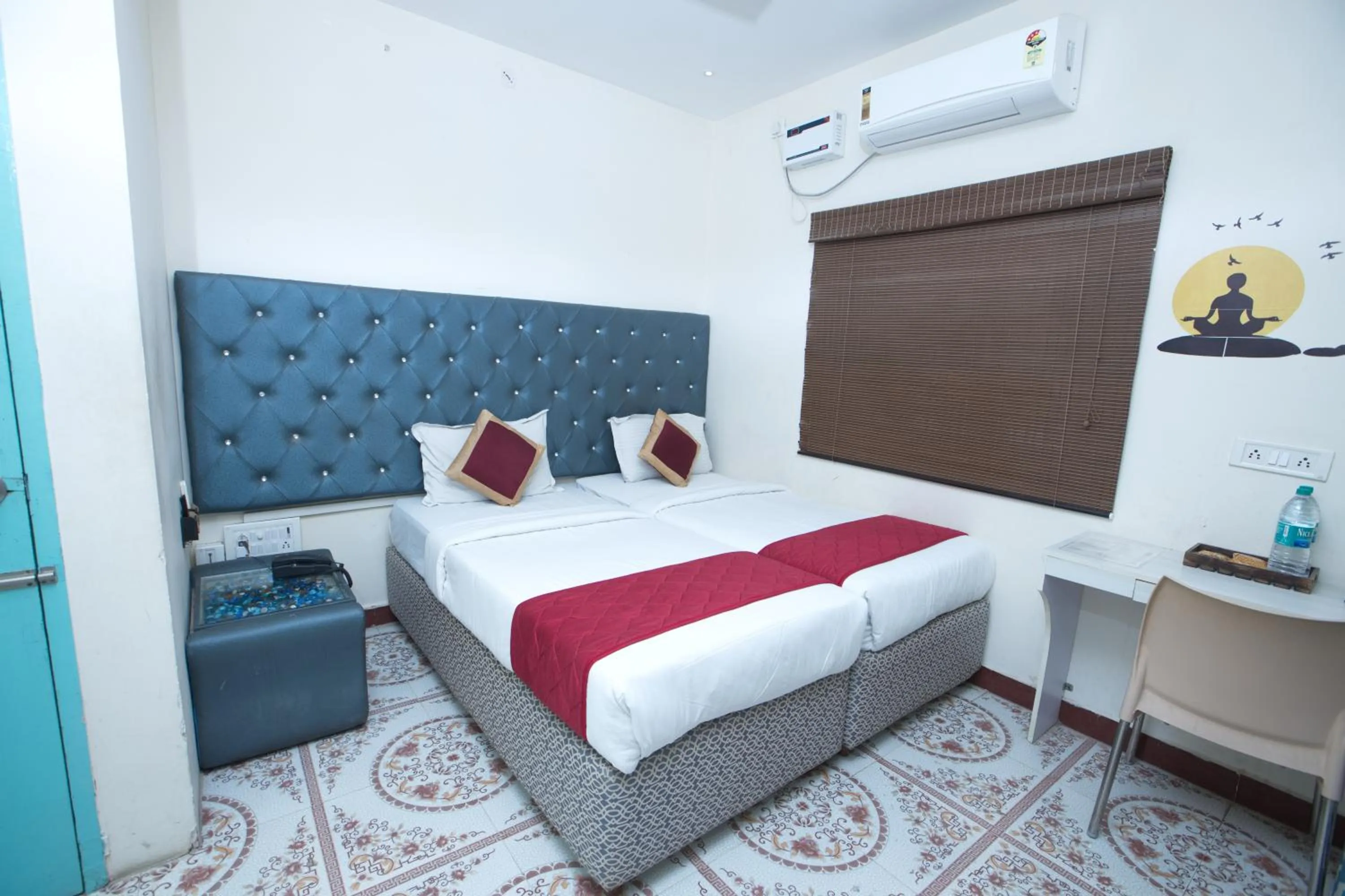 Bedroom, Bed in Zingle Stay Airport Hotel
