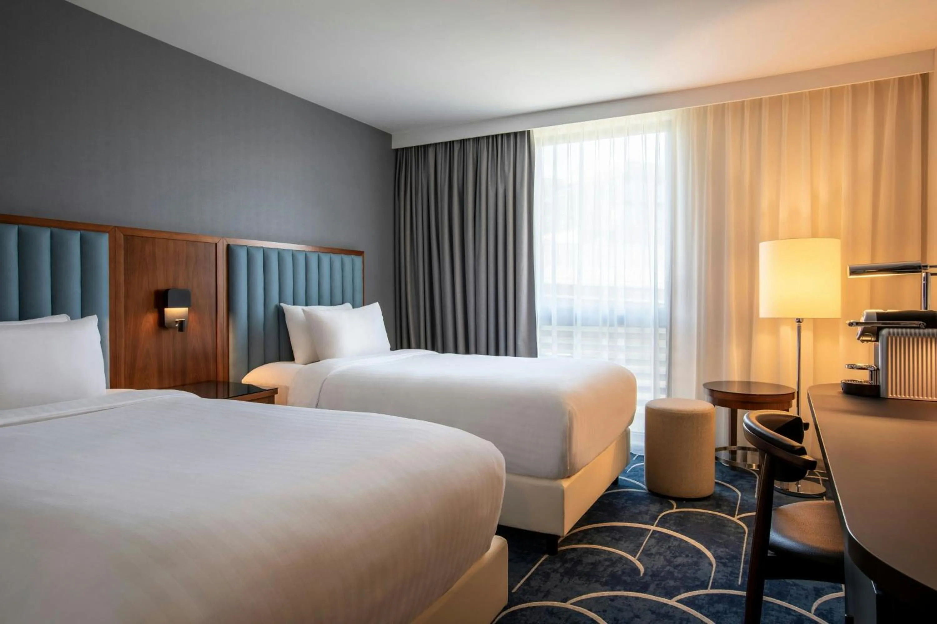 Photo of the whole room, Bed in Courtyard by Marriott Paris Arcueil