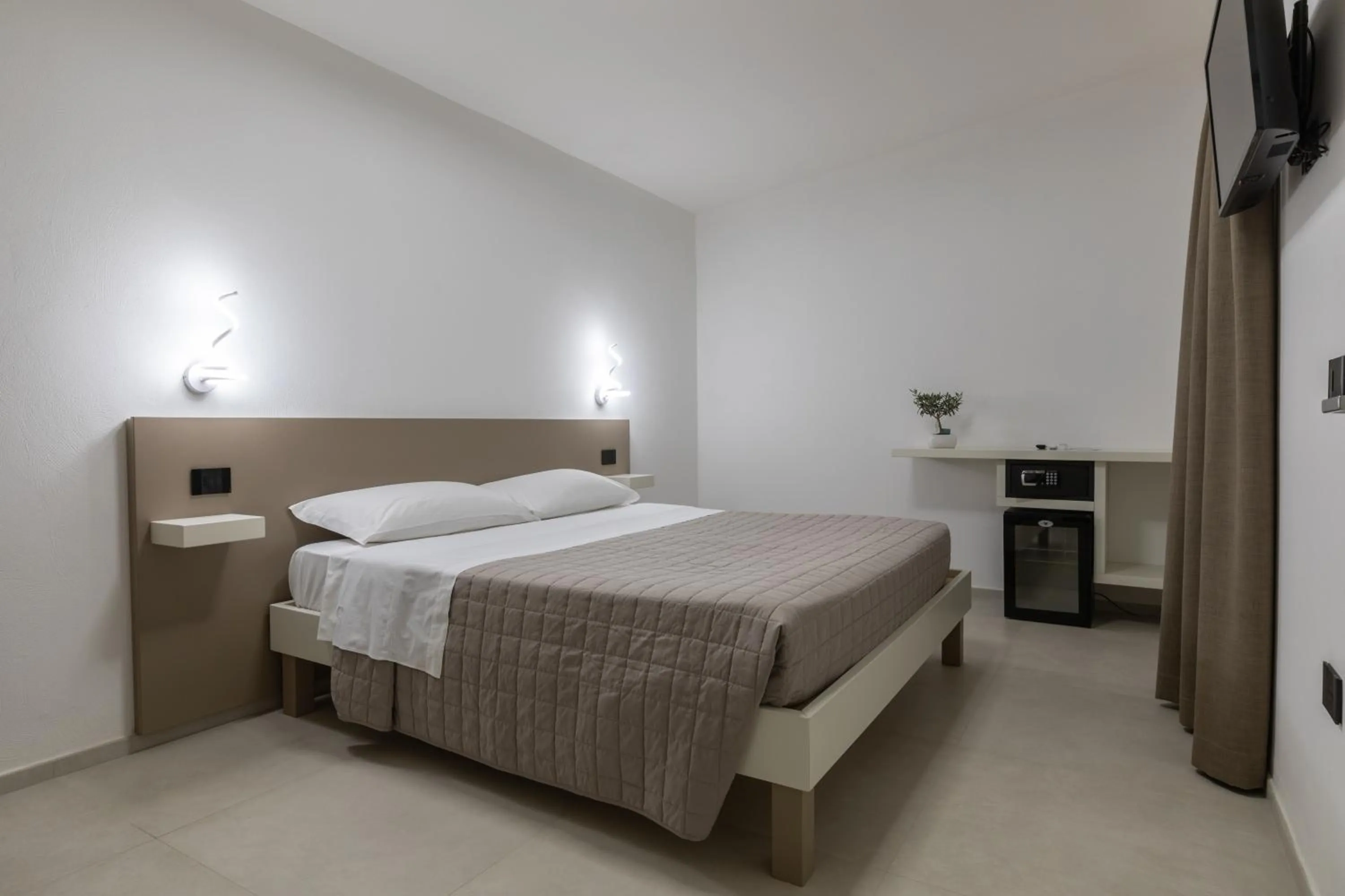 Photo of the whole room, Bed in Village Baia Turchese