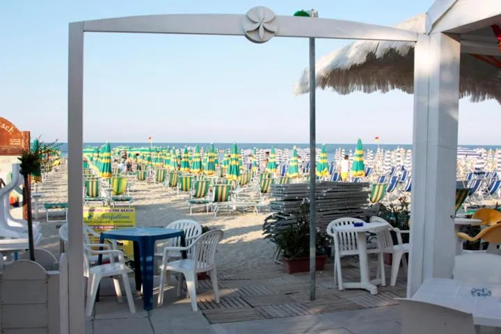 Day in Hotel Mocambo piscina, spiaggia e biciclette
