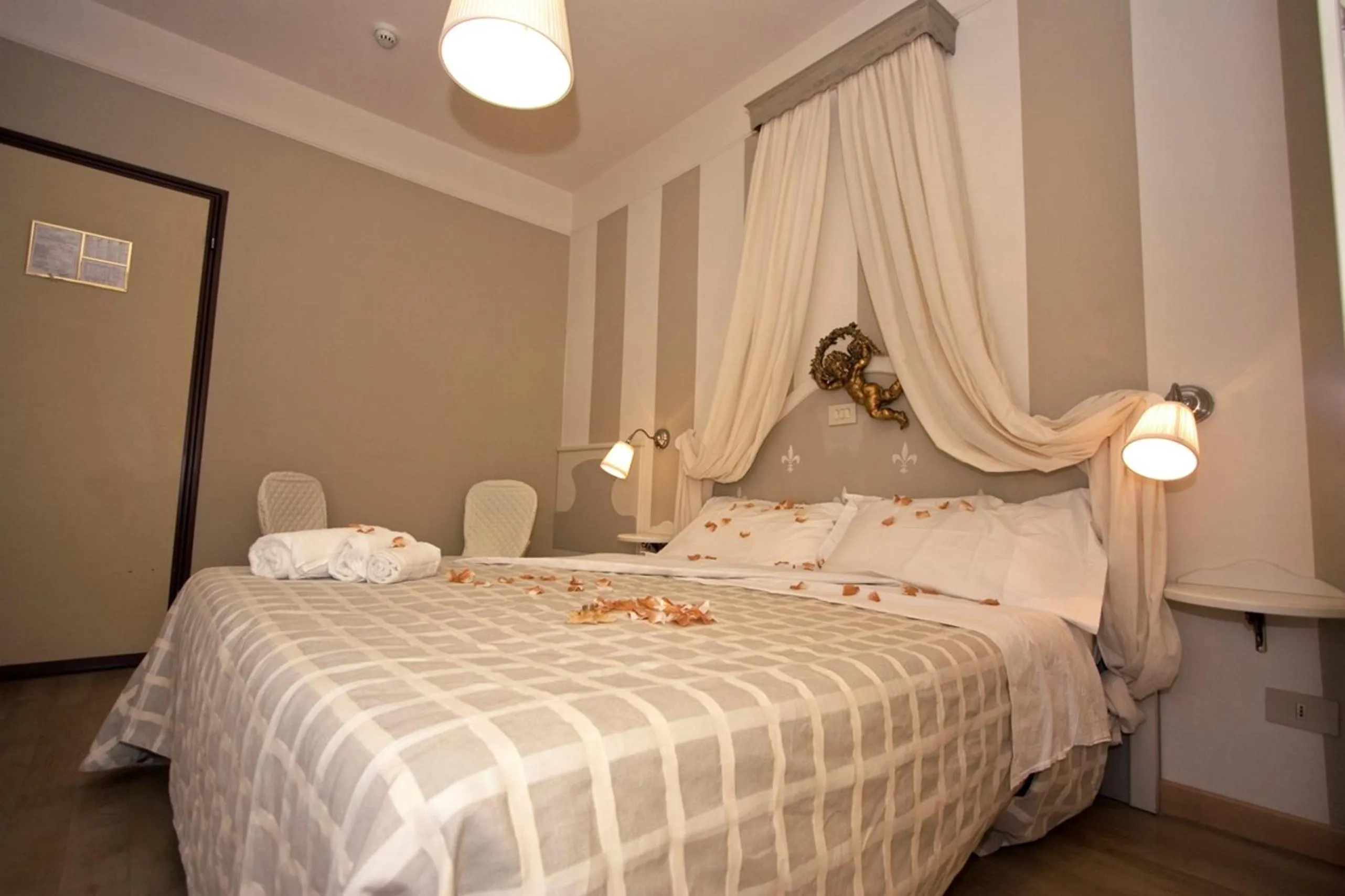 Bed in Hotel Mocambo piscina, spiaggia e biciclette