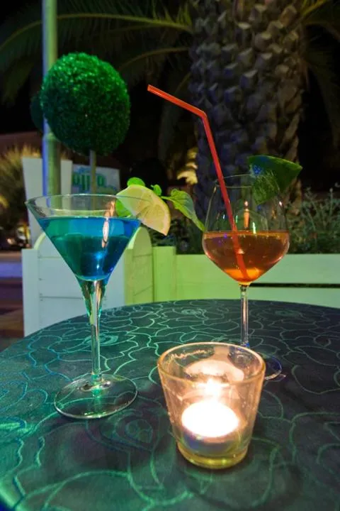 Non alcoholic drinks in Hotel Mocambo piscina, spiaggia e biciclette
