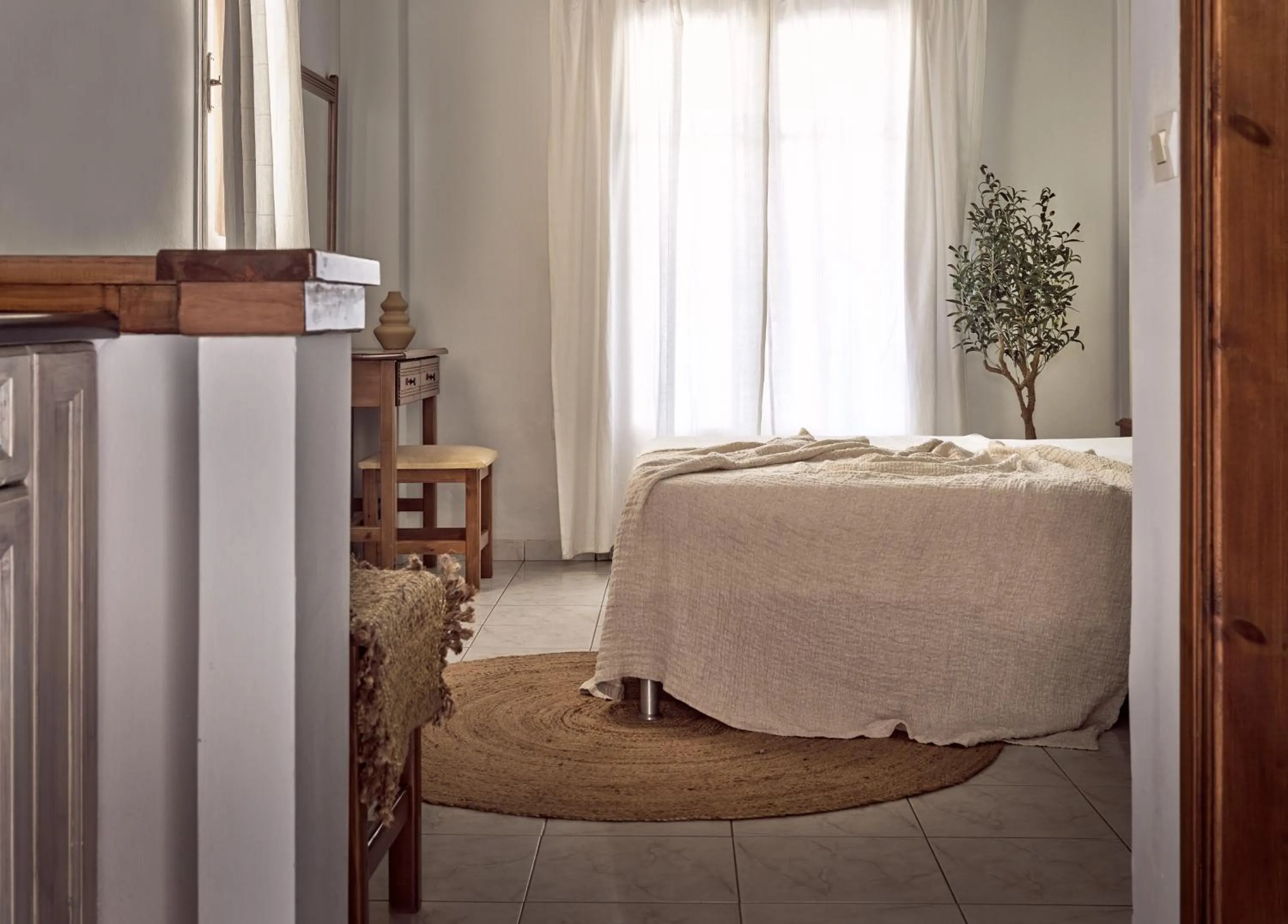 Bedroom, Bed in Razis Apartments