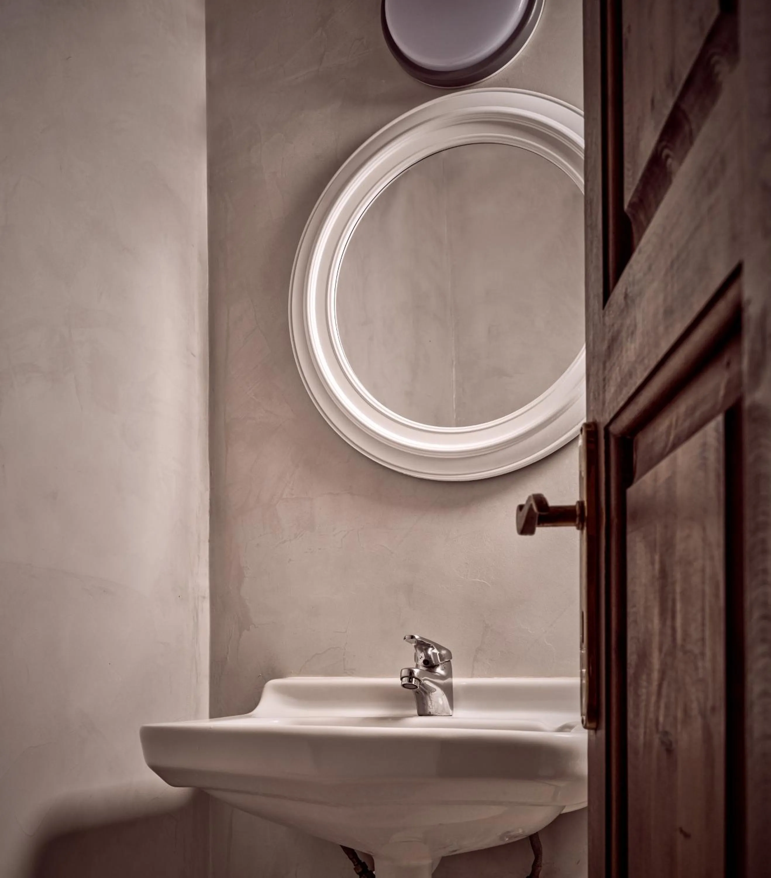 Bathroom in Razis Apartments