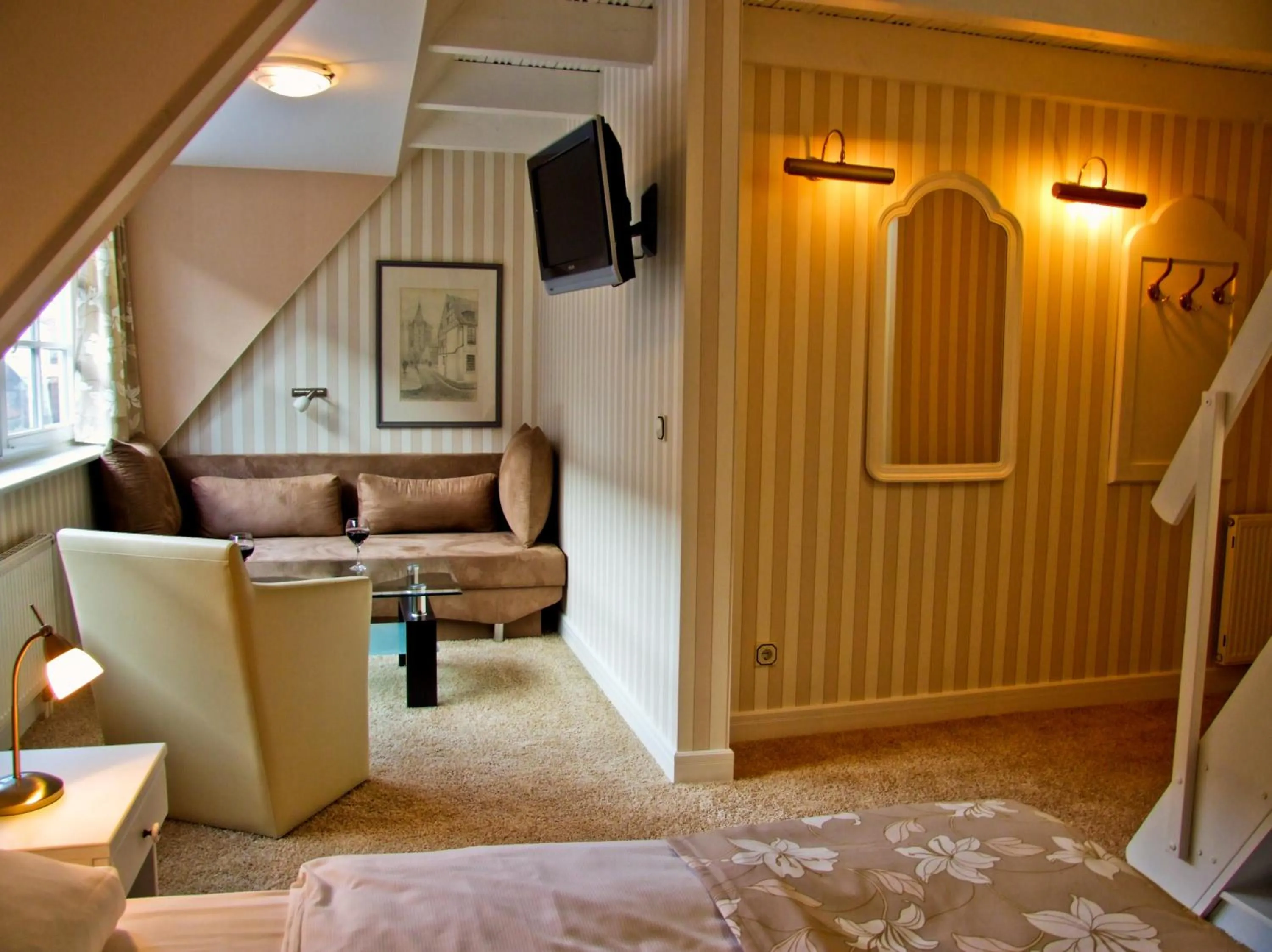 Living room, Bed in Vogel Hotel & Appartements