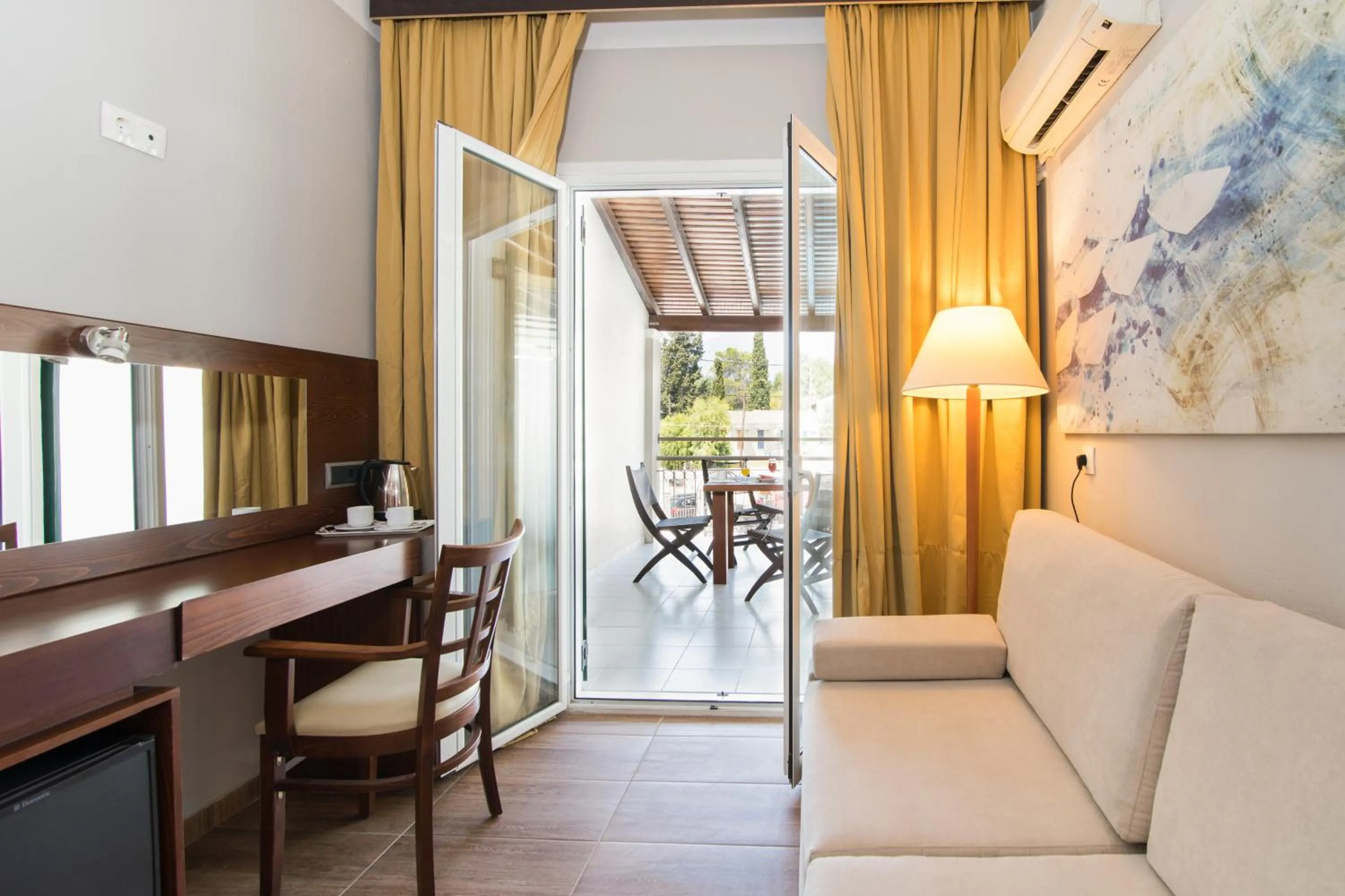 Decorative detail in OPERA BLUE Hotel Gouvia Corfu