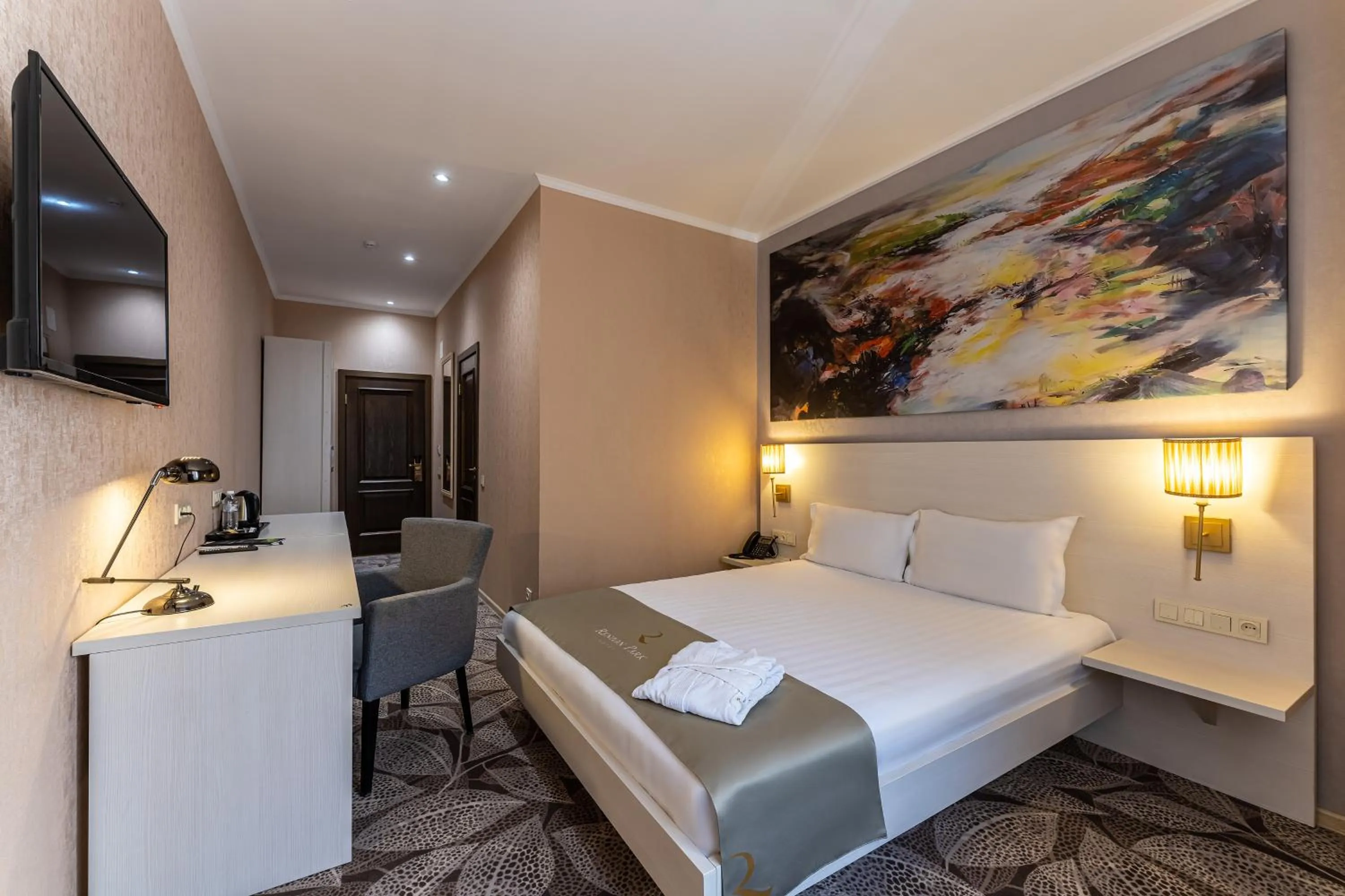 Bed in Renion Park Hotel