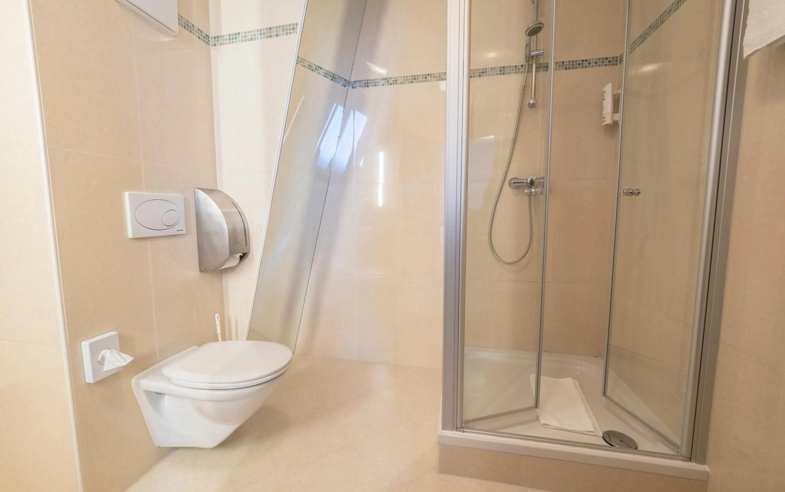 Bathroom in Hotel Flair