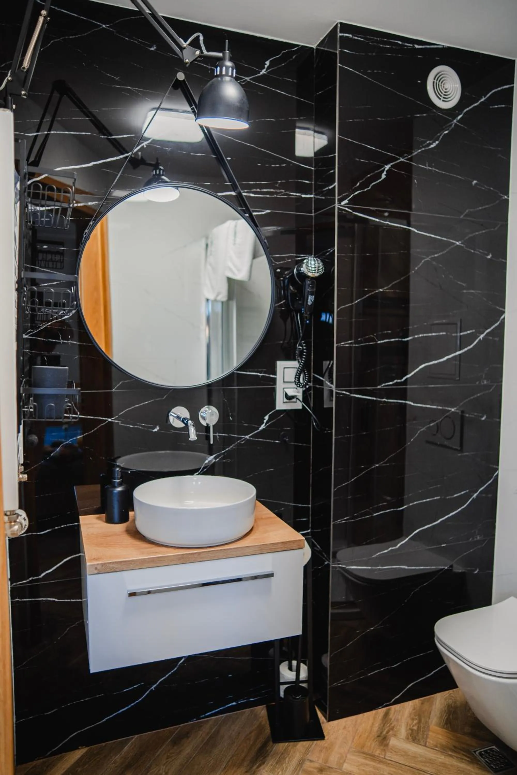 Shower in Hotel Kosmowski