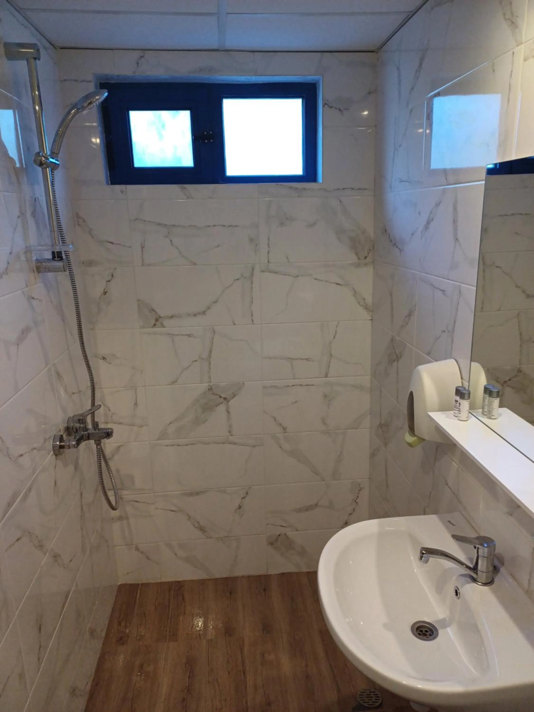 Bathroom in Fenix Family Hotel