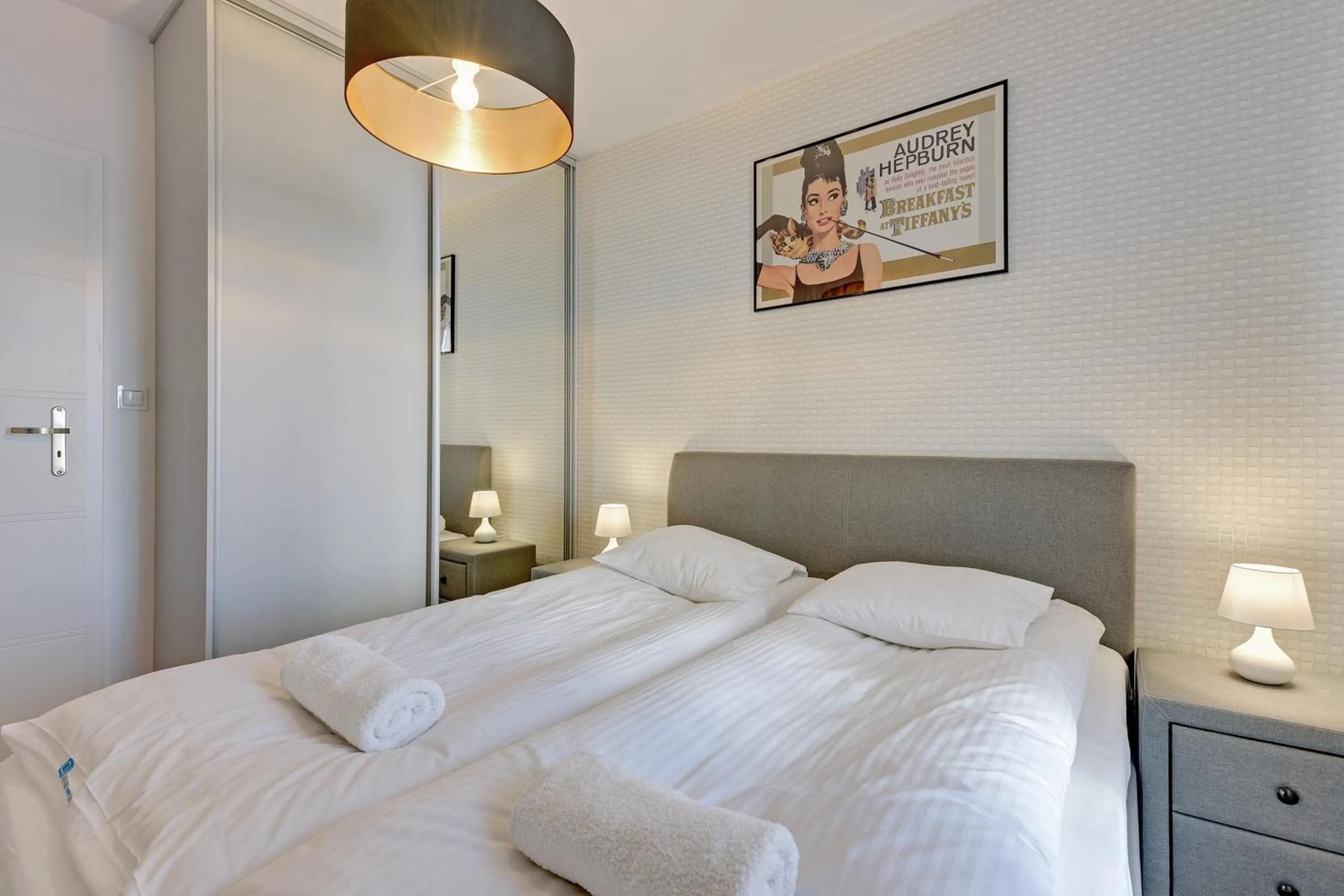 Bed in Angielska Grobla Apartinfo Apartments