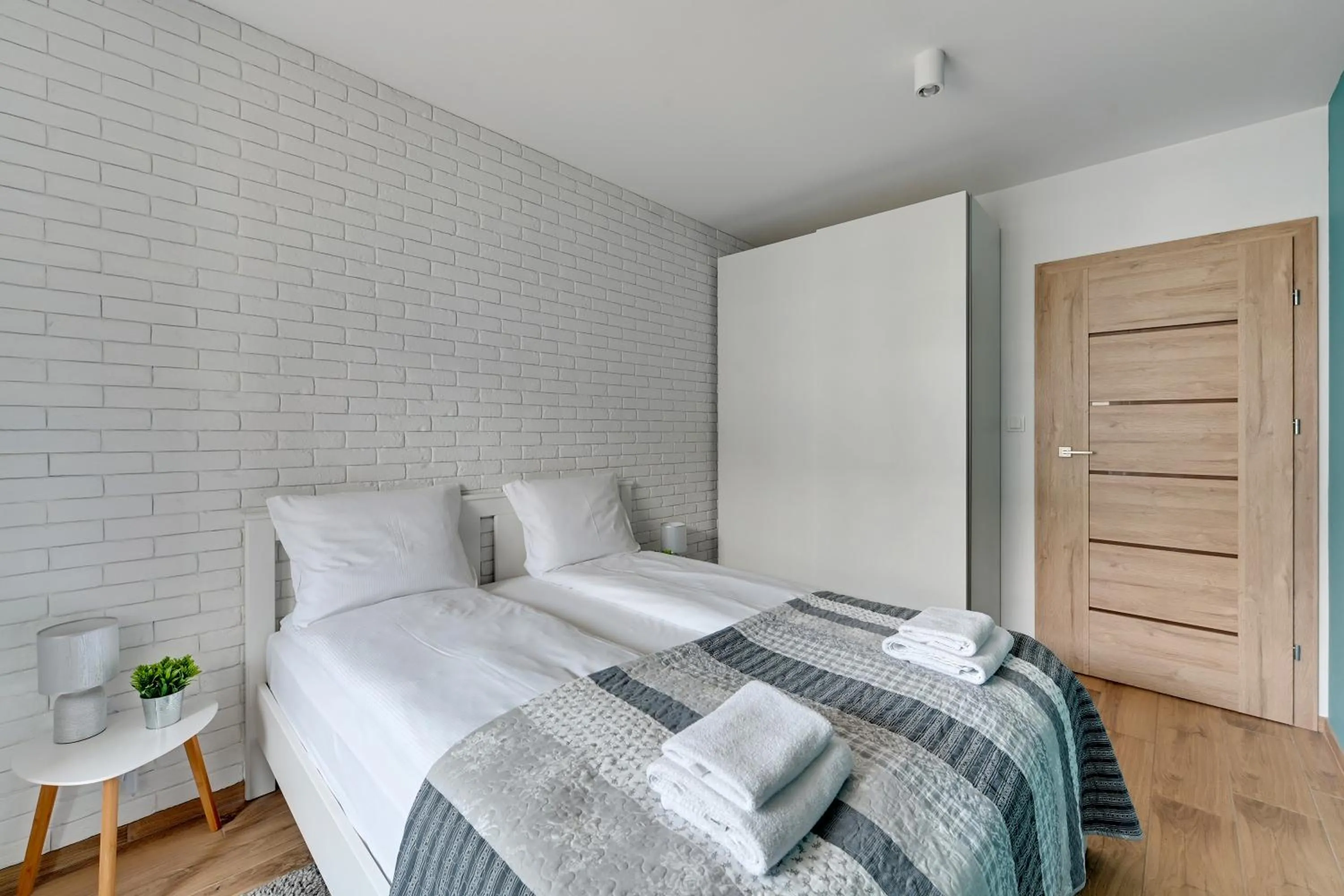 Bed in Angielska Grobla Apartinfo Apartments