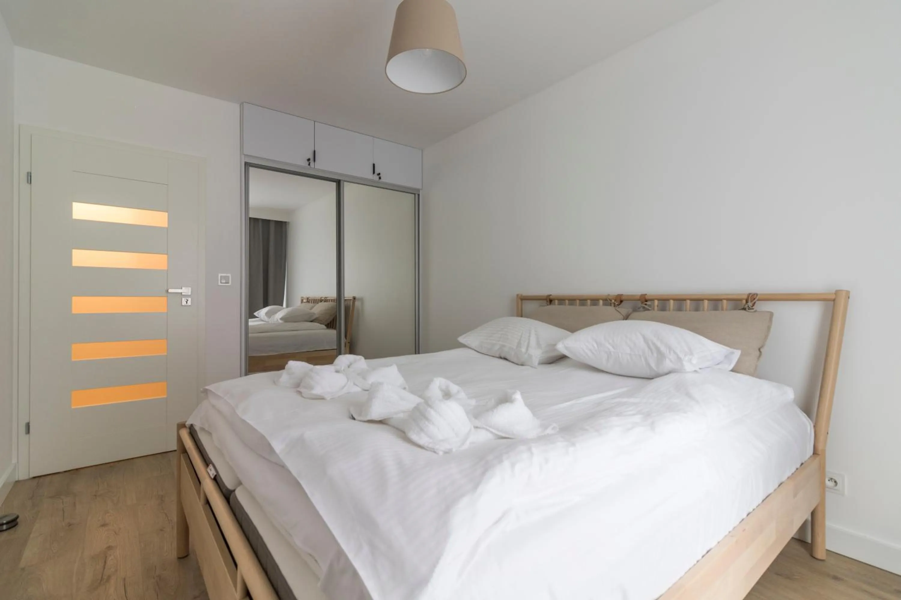 Bed in Angielska Grobla Apartinfo Apartments