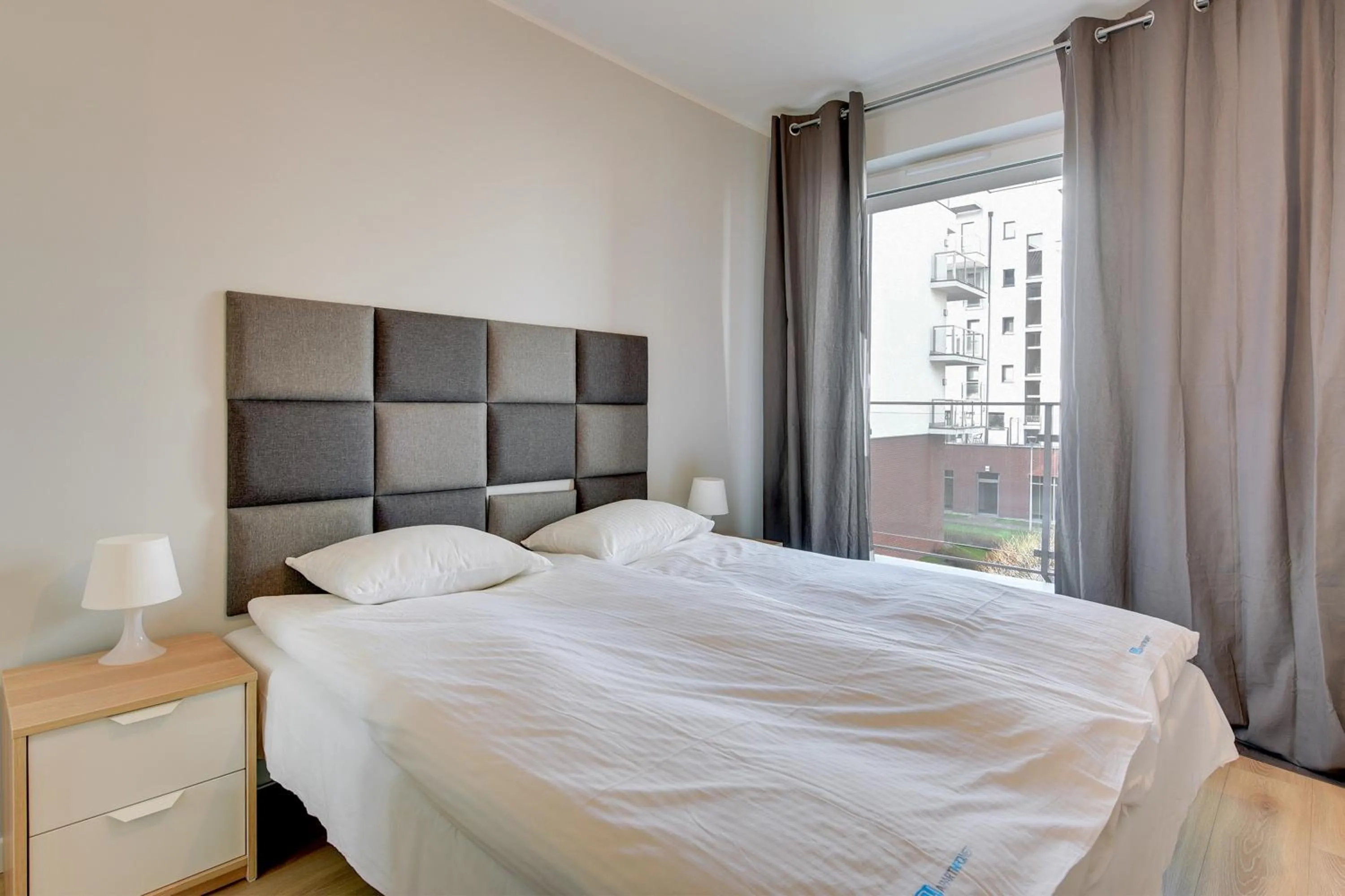 Bed in Angielska Grobla Apartinfo Apartments