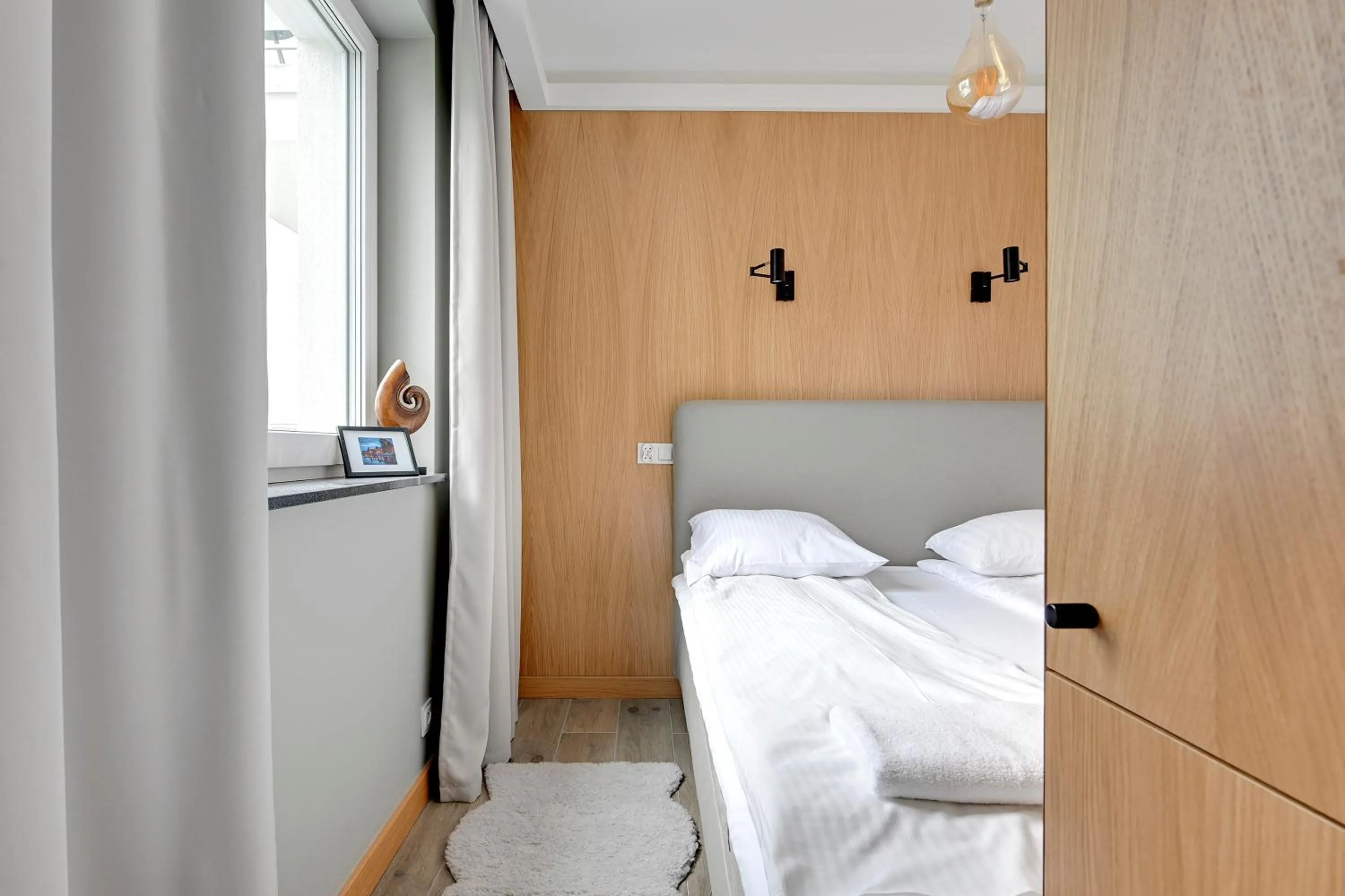 Bed in Angielska Grobla Apartinfo Apartments