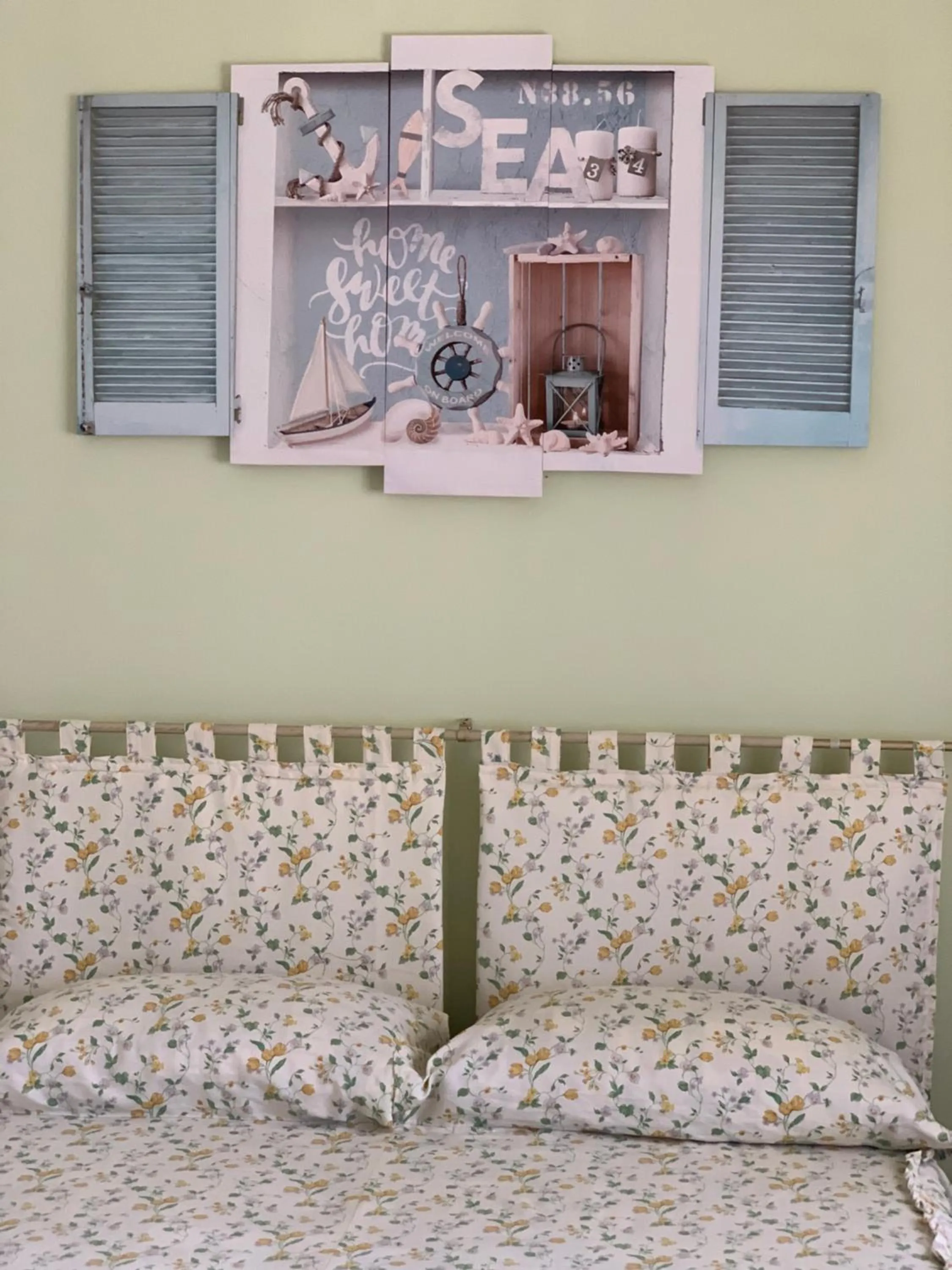 Bedroom in Affittacamere Serravalle Shopping