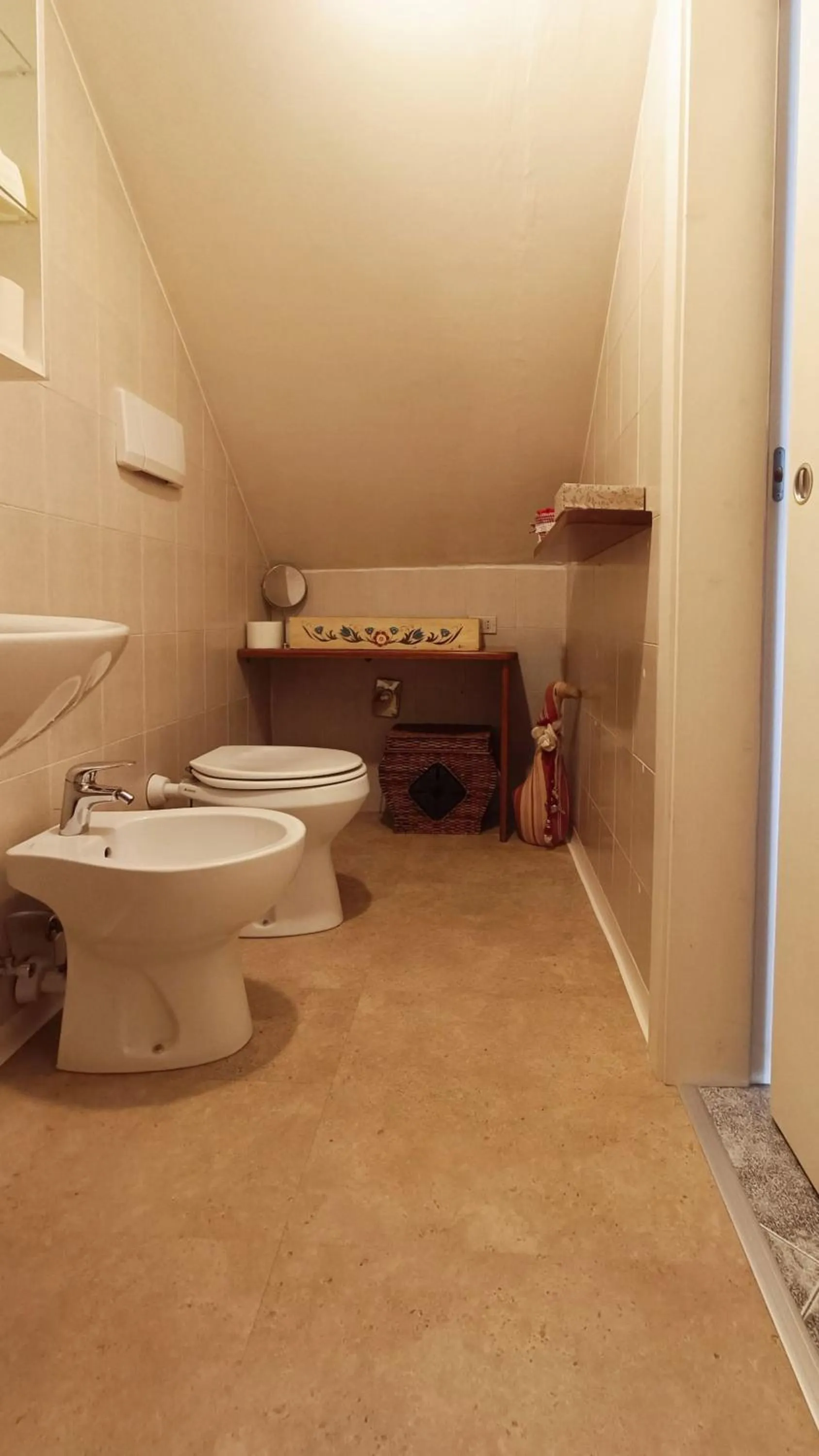 Shower in La CRI Bed & Breakfast